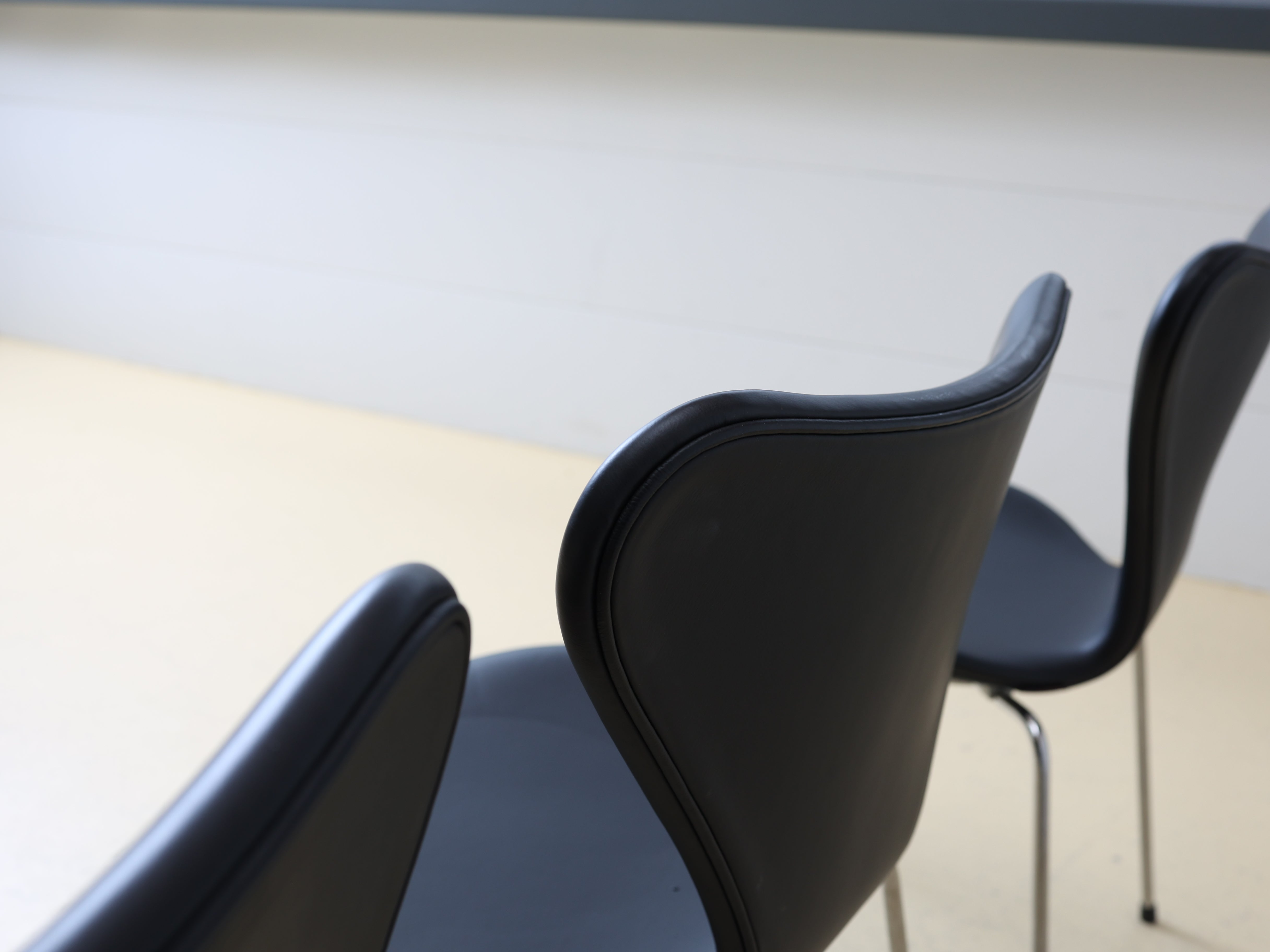 Arne Jacobsen Stühle Serie 7, Fritz Hansen