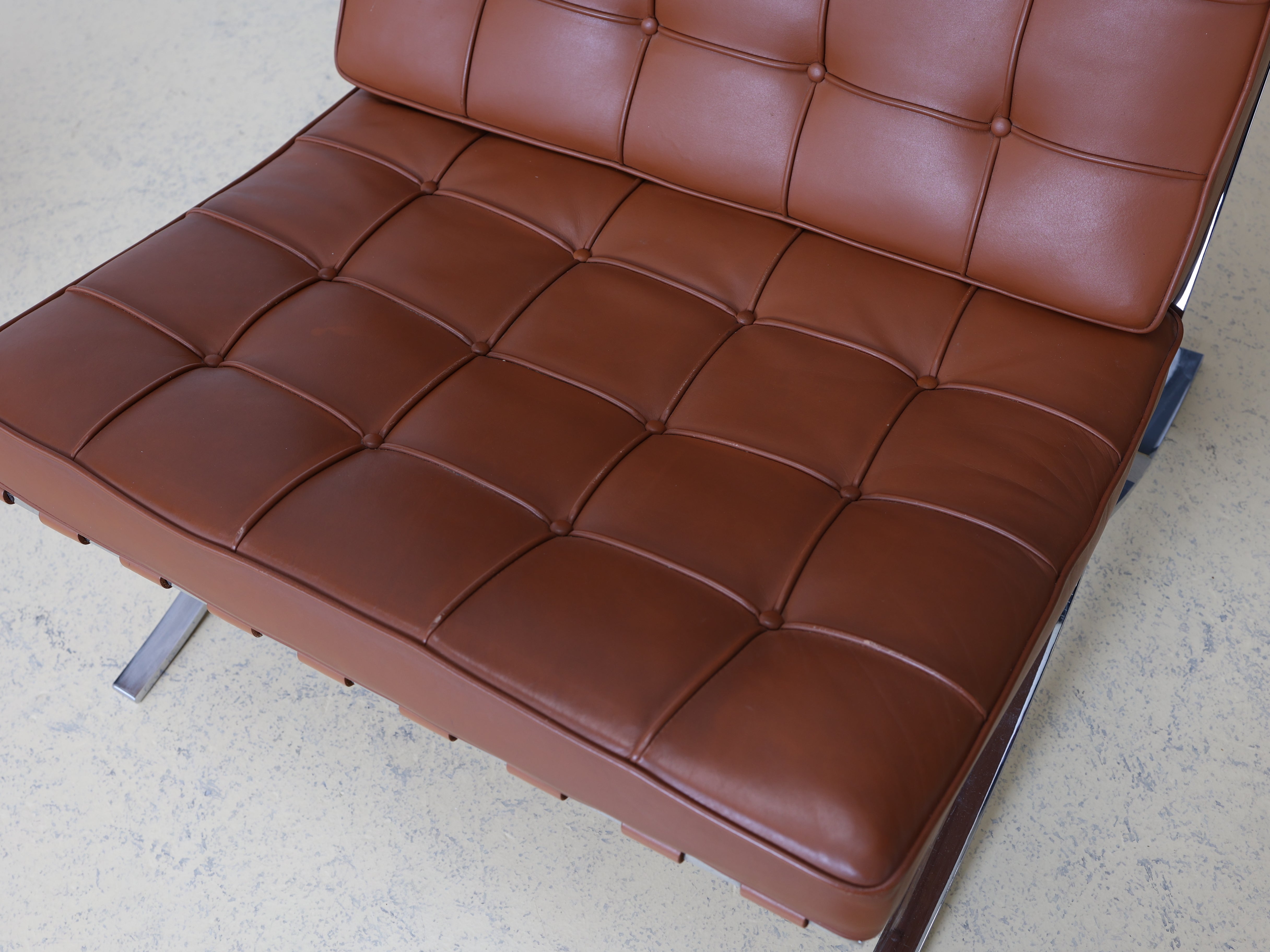 Barcelona Chair von Ludwig Mies van der Rohe, Knoll