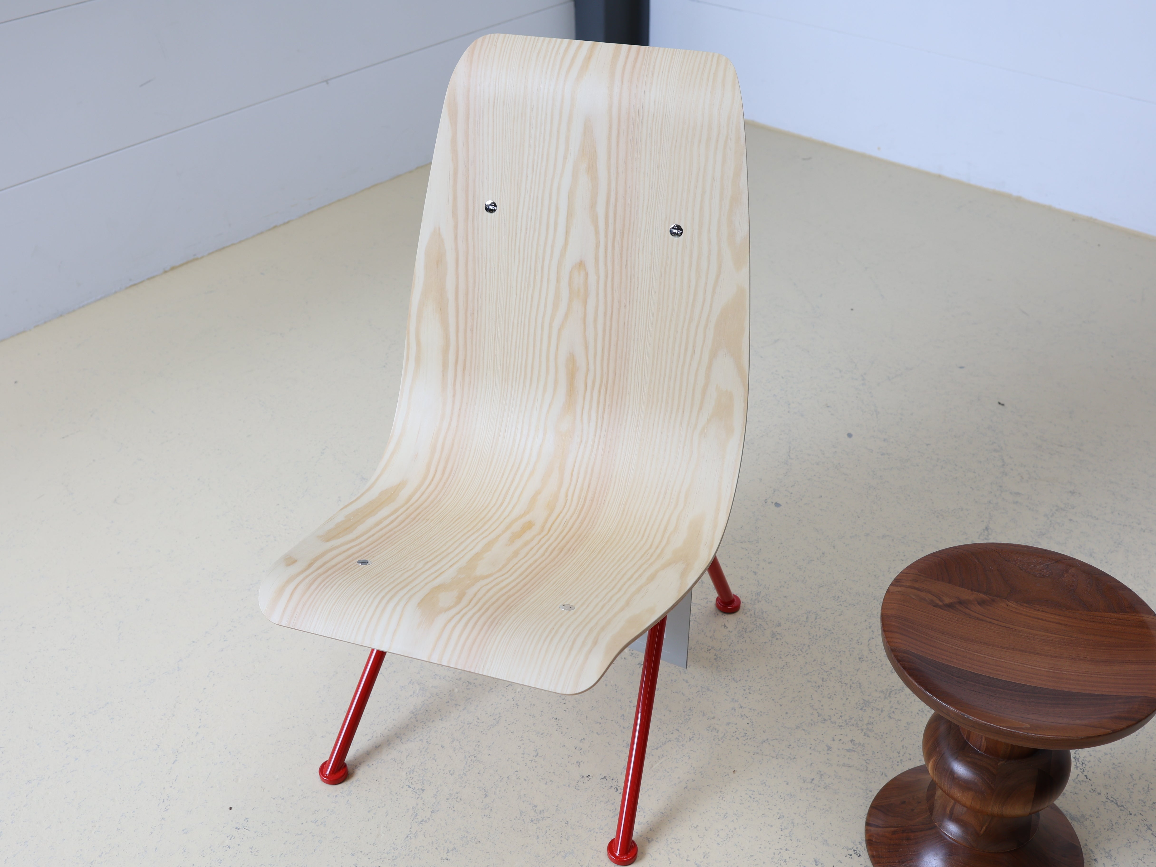 Antony Sessel von Jean Prouvé VITRA