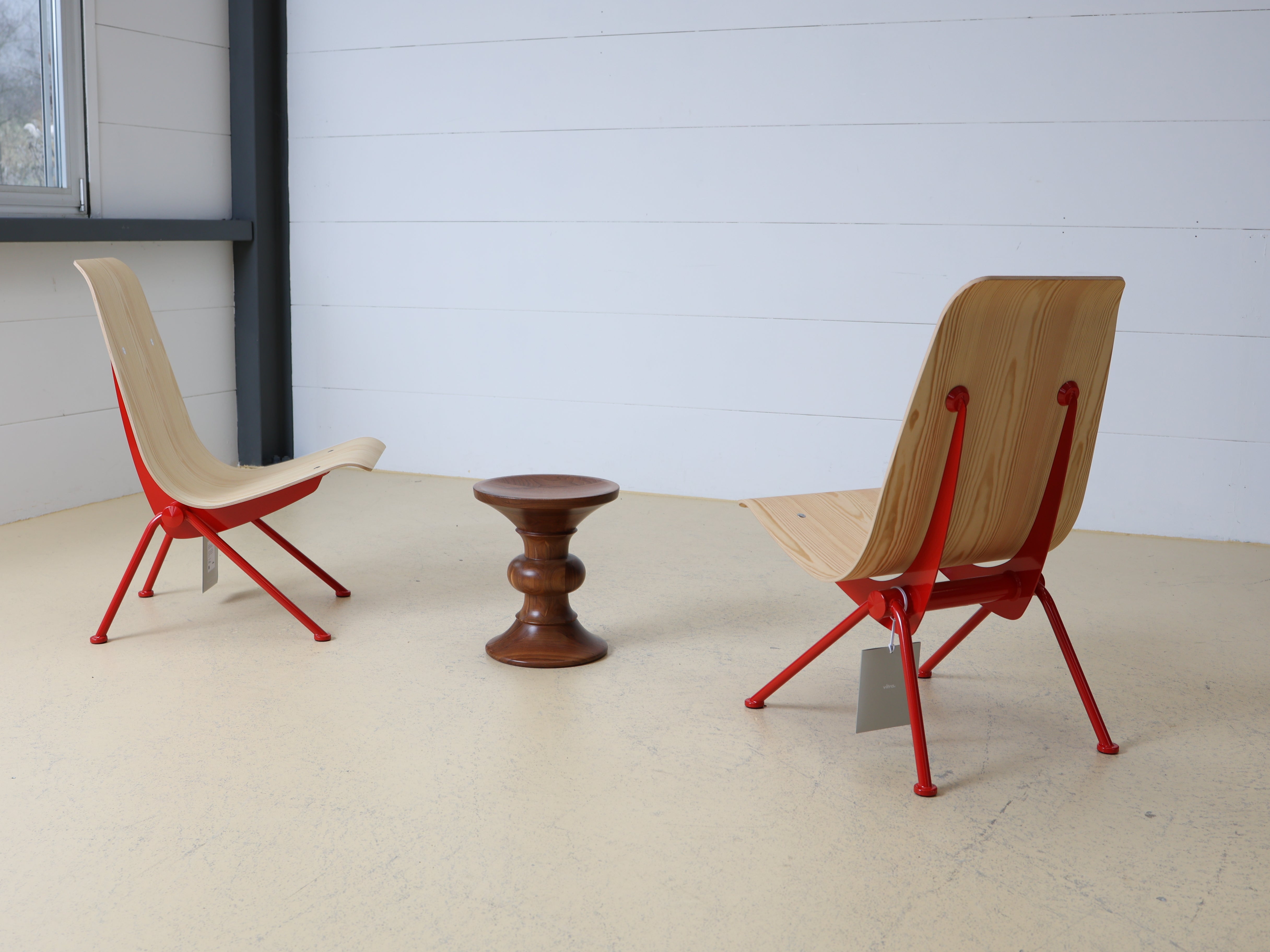 Antony Sessel von Jean Prouvé VITRA