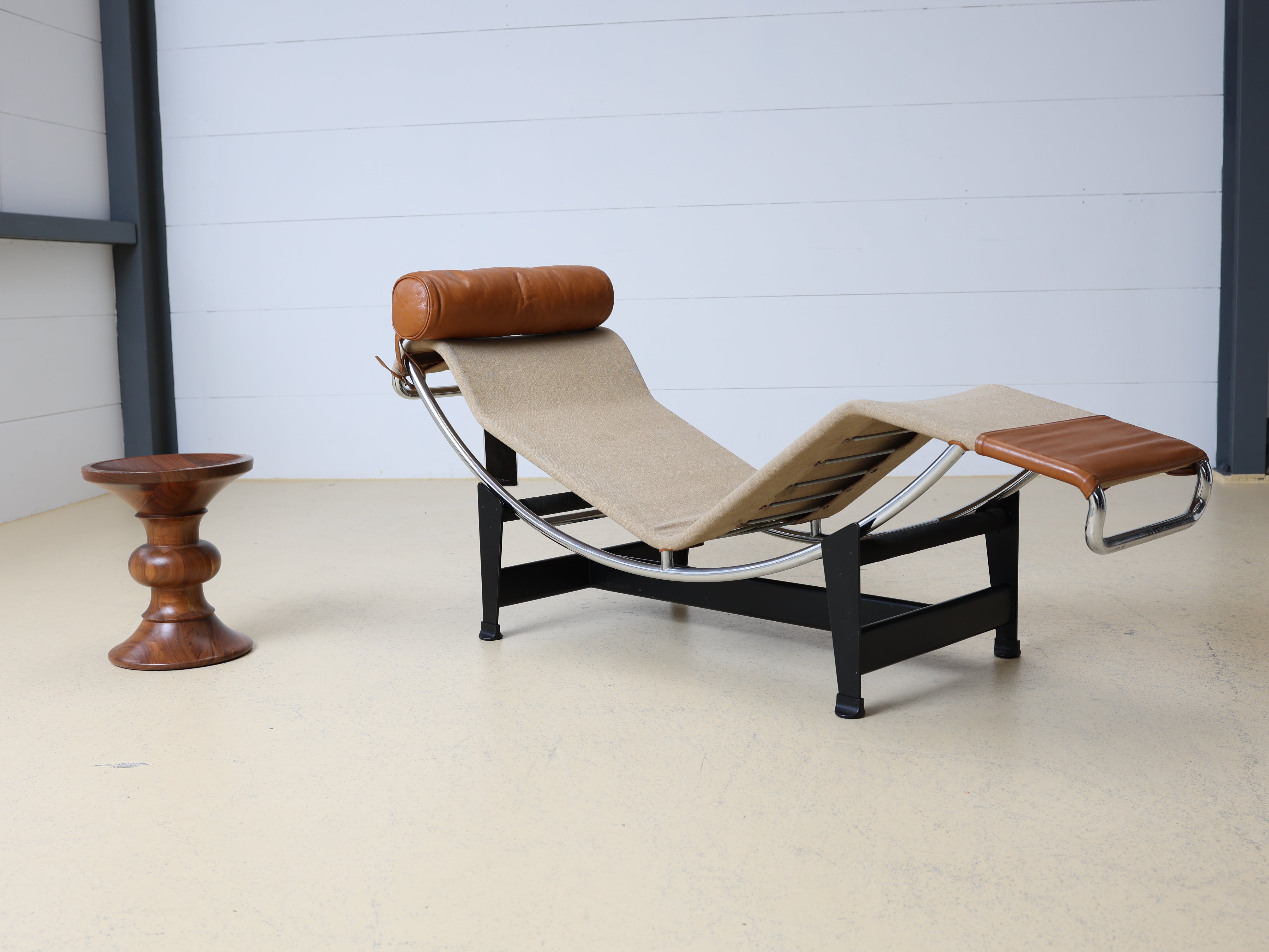 Le Corbusier Liege LC4 von Cassina