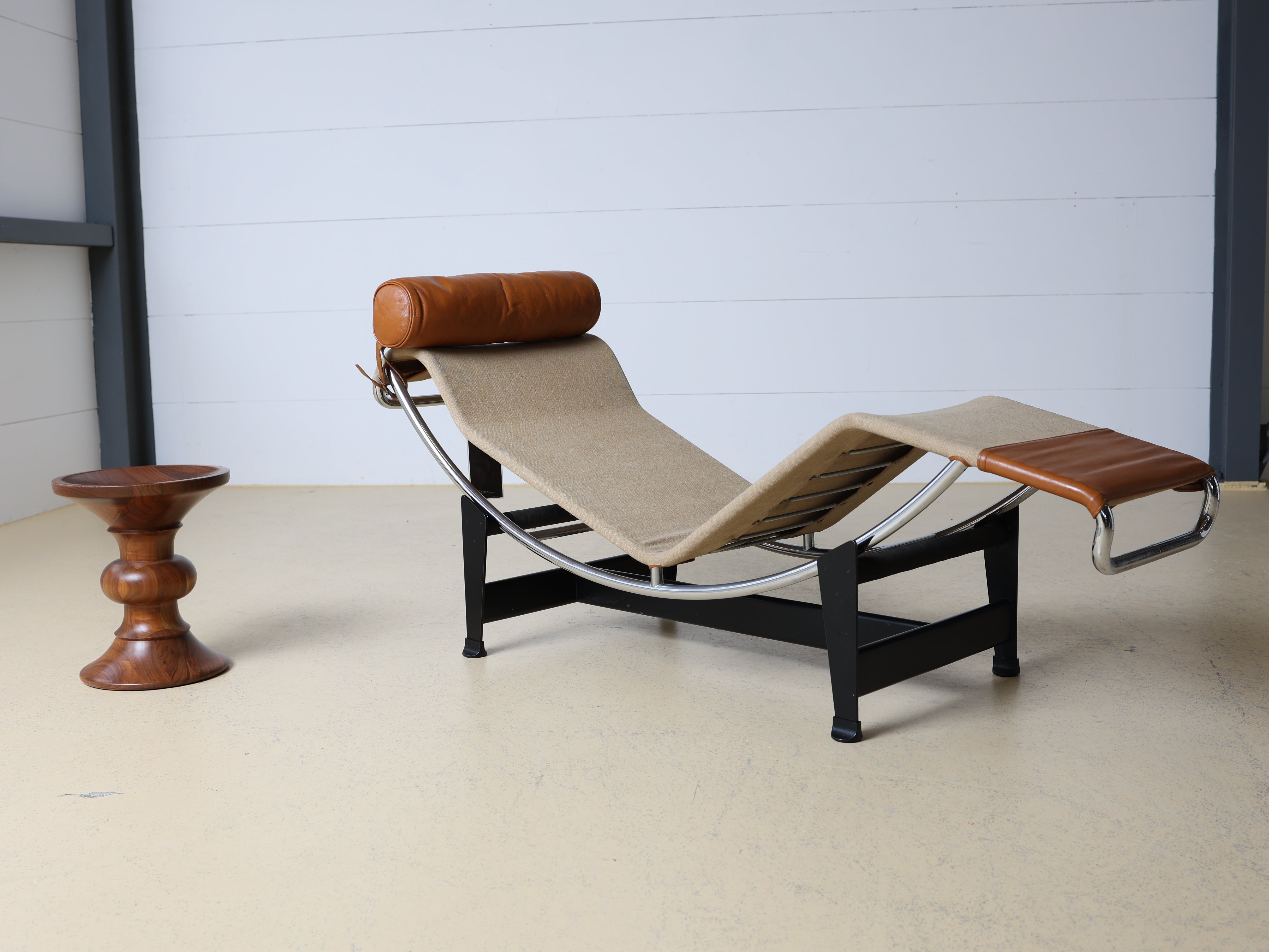 Le Corbusier Liege LC4 von Cassina