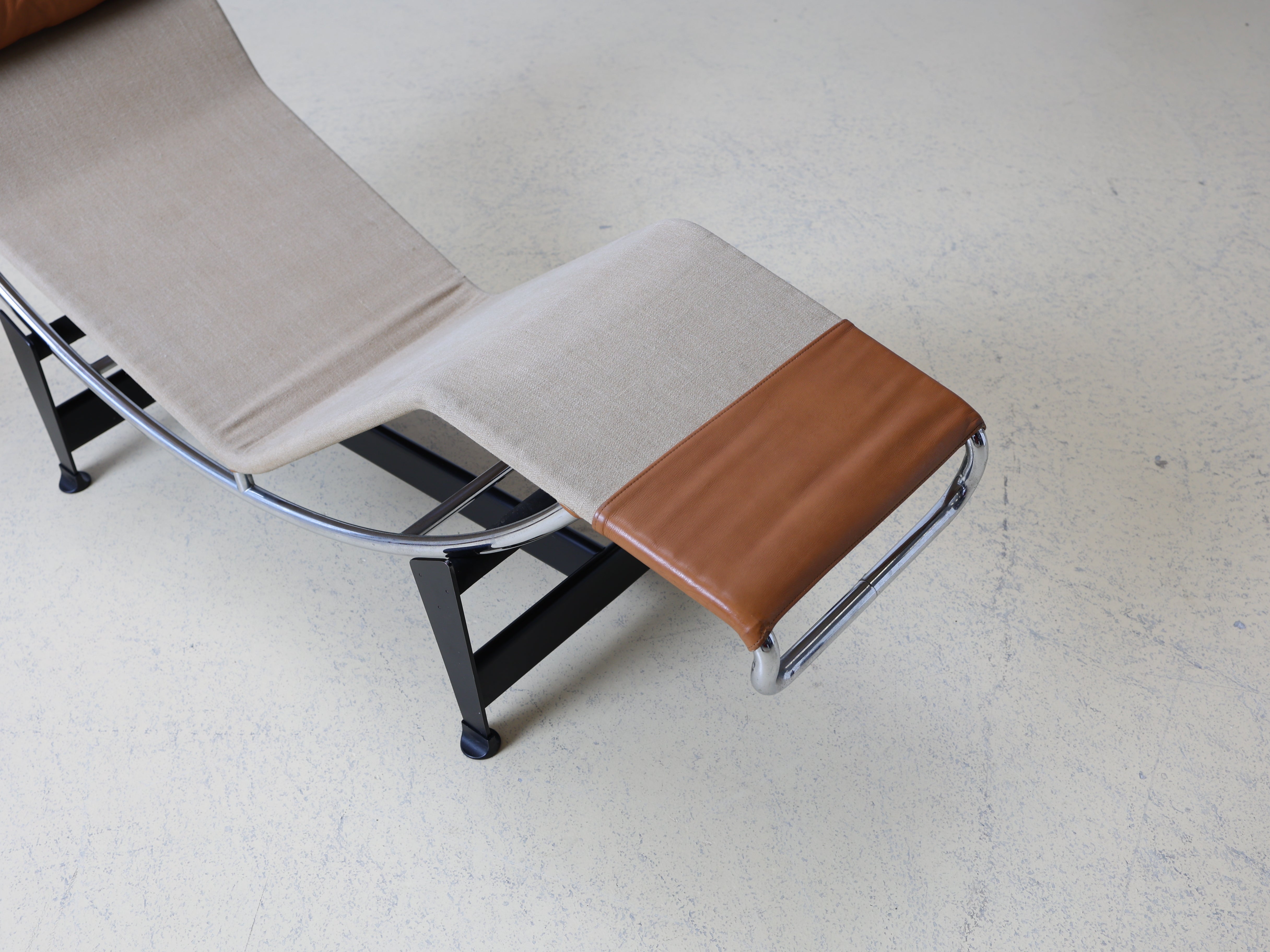 Le Corbusier Liege LC4 von Cassina