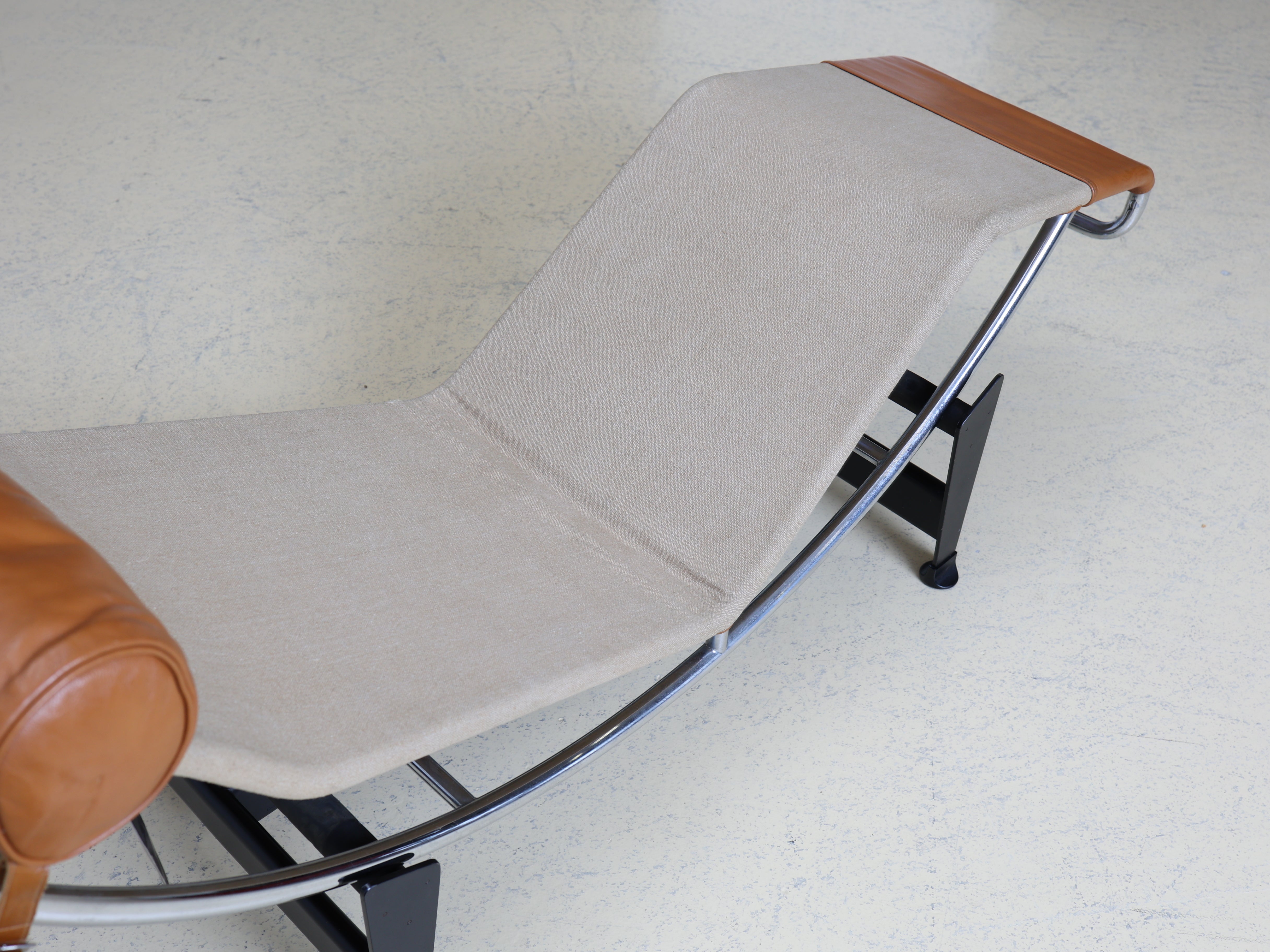 Le Corbusier Liege LC4 von Cassina