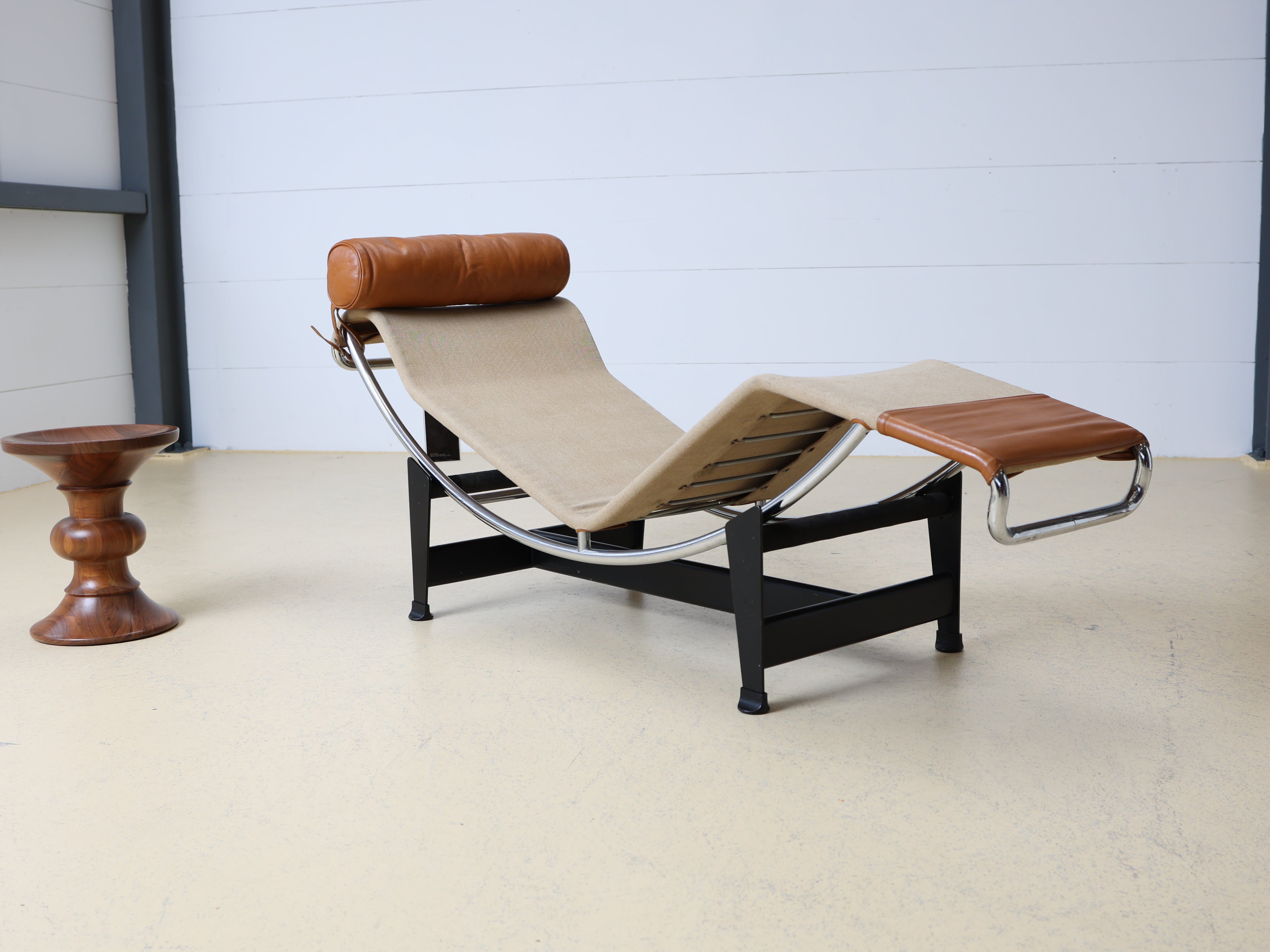 Le Corbusier Liege LC4 von Cassina
