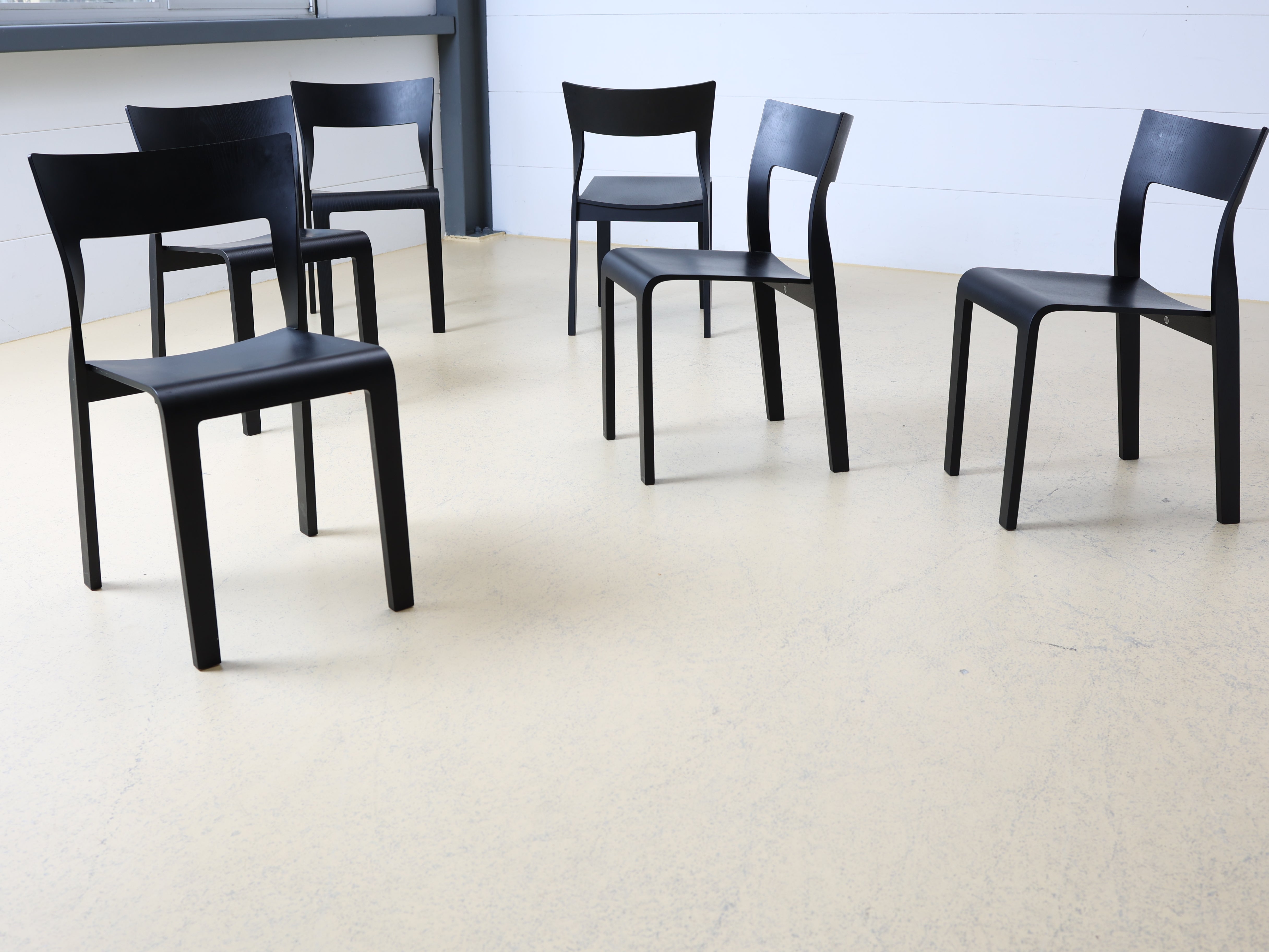 TORSIO Stühle von Röthlisberger, Hanspeter Steiger