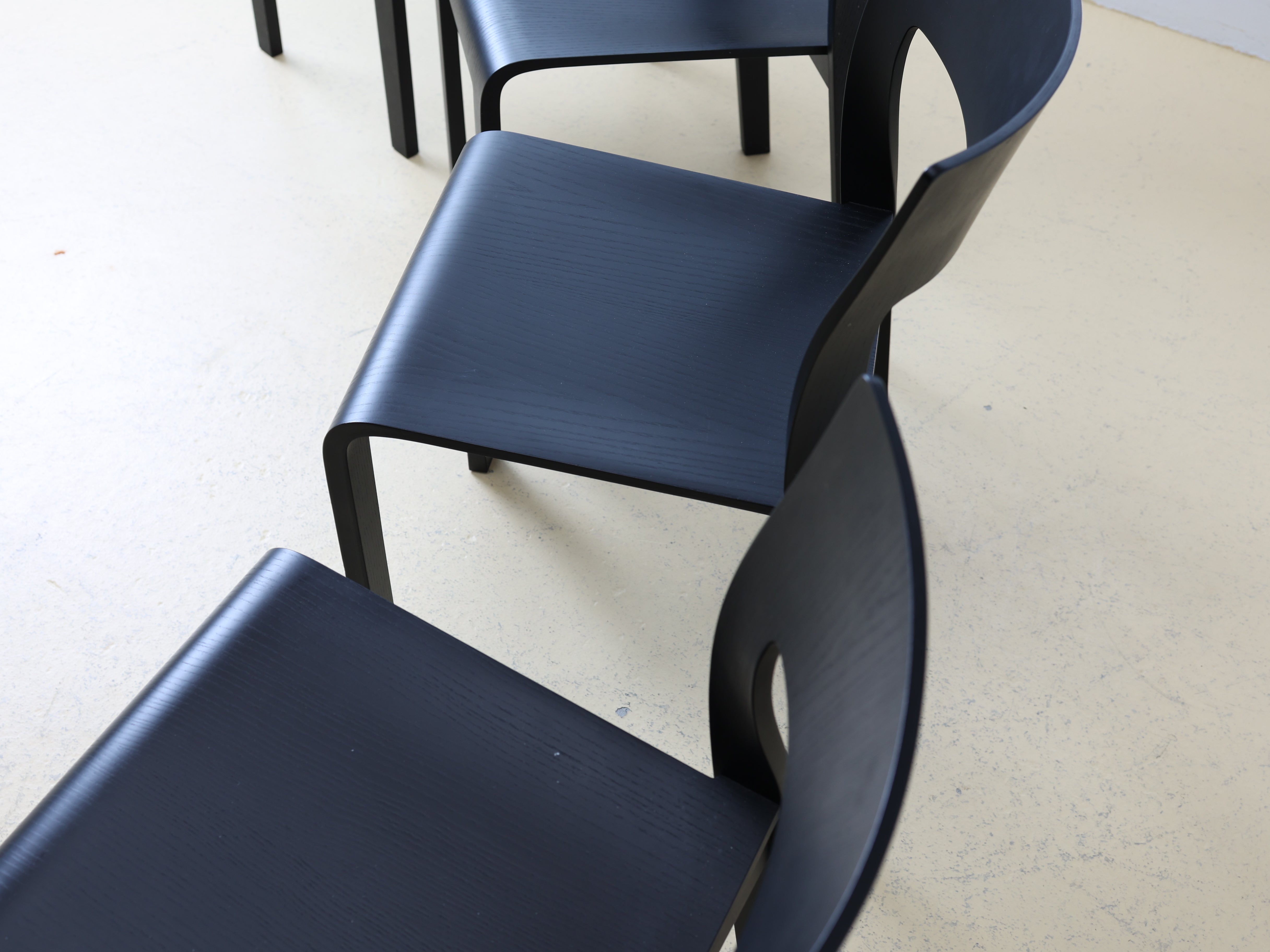 TORSIO Stühle von Röthlisberger, Hanspeter Steiger