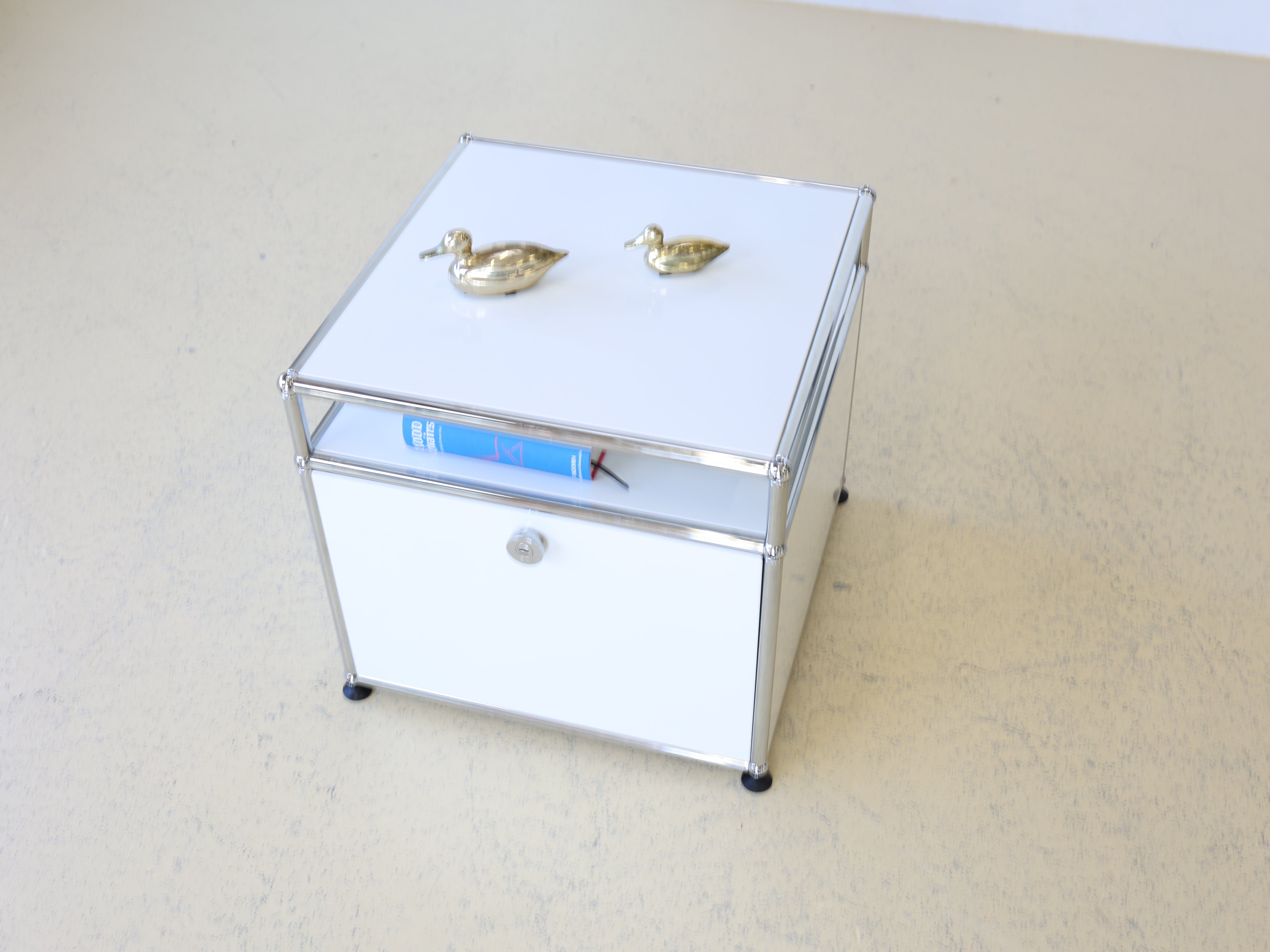 USM Haller Nachttisch Reinweiss 3