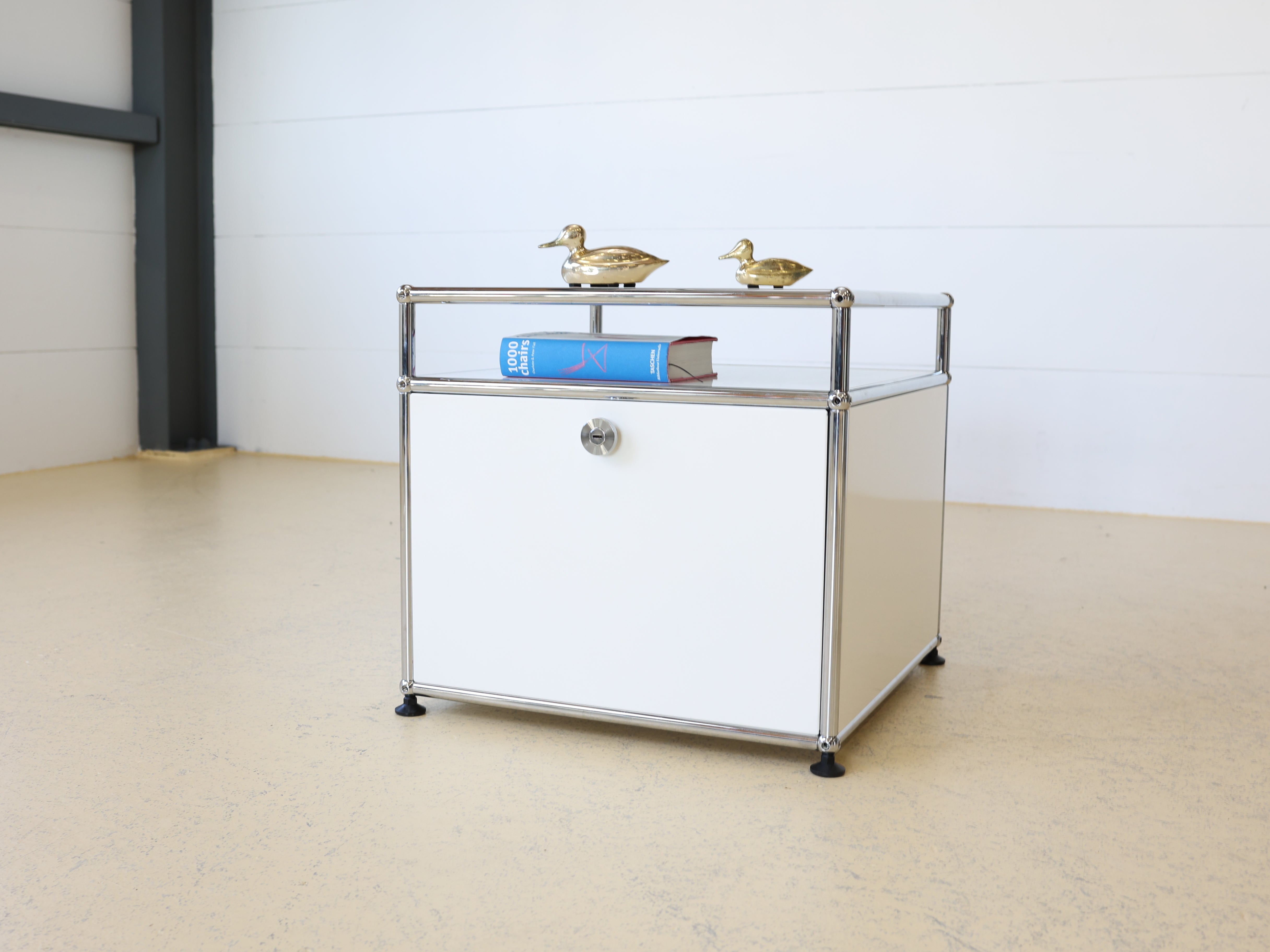 USM Haller Nachttisch Reinweiss 6