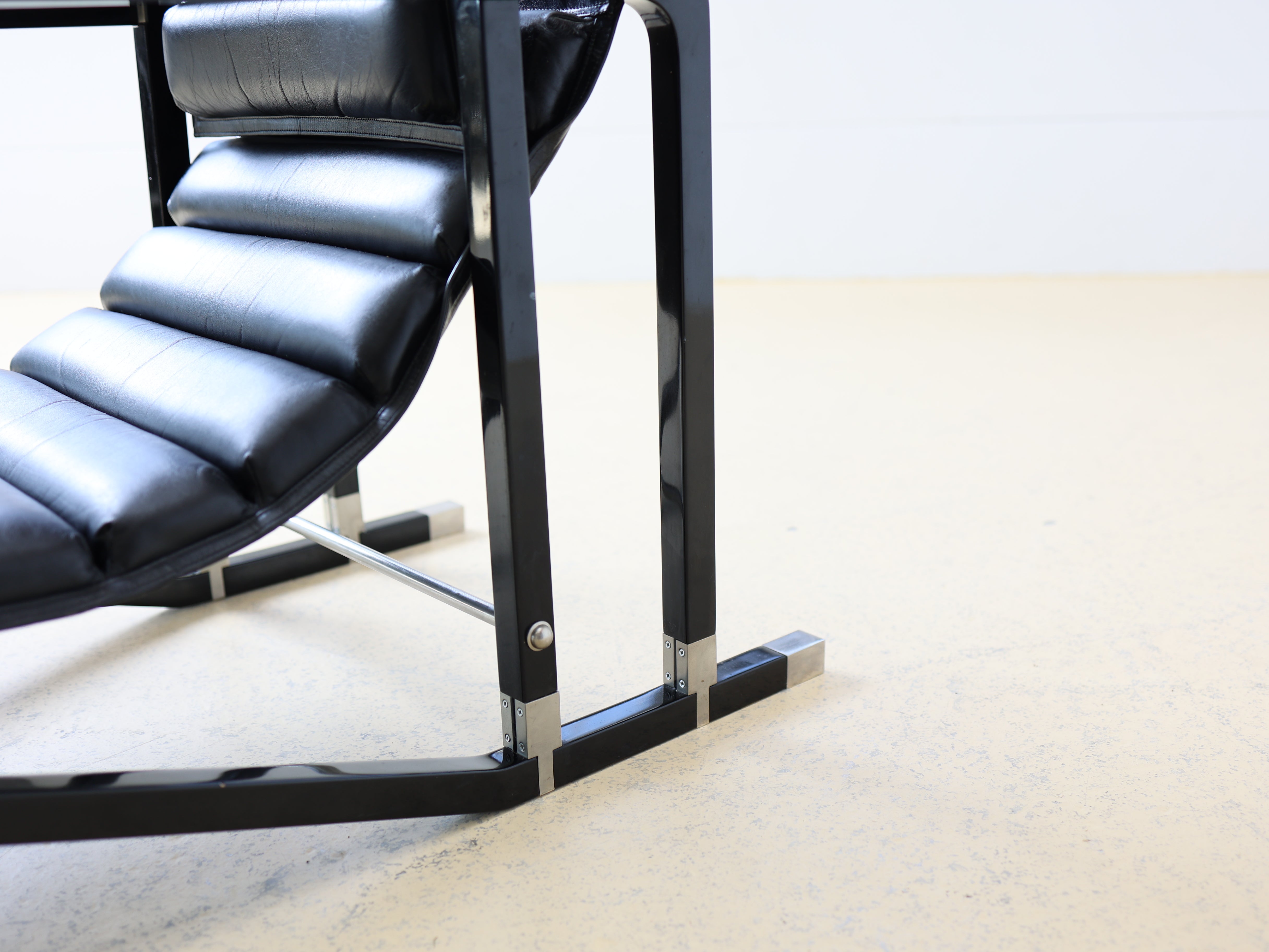 Transat Sessel von Eileen Gray für Ecart International Grau 8