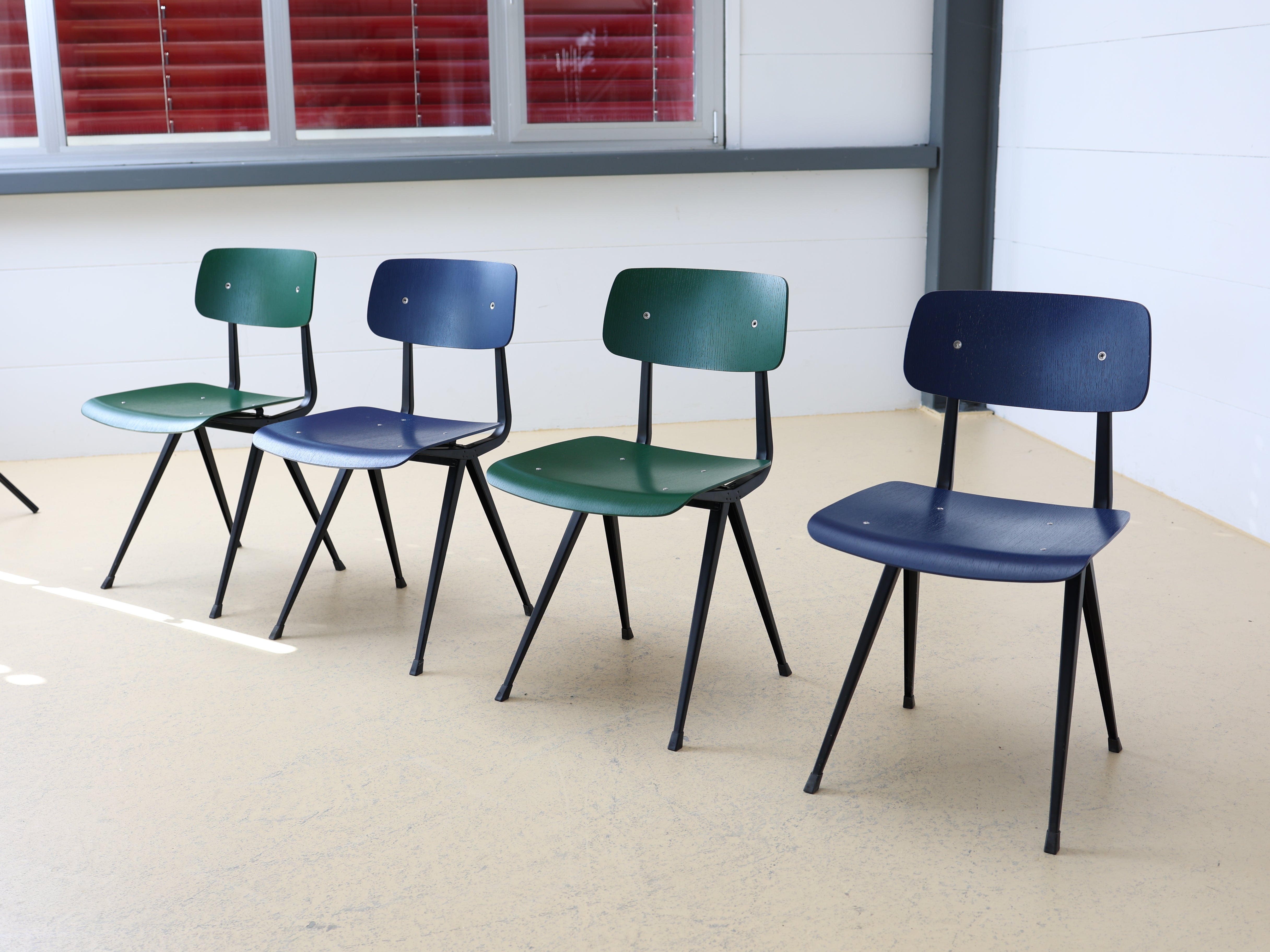 HAY Result Stühle von Rietveld & Kramer