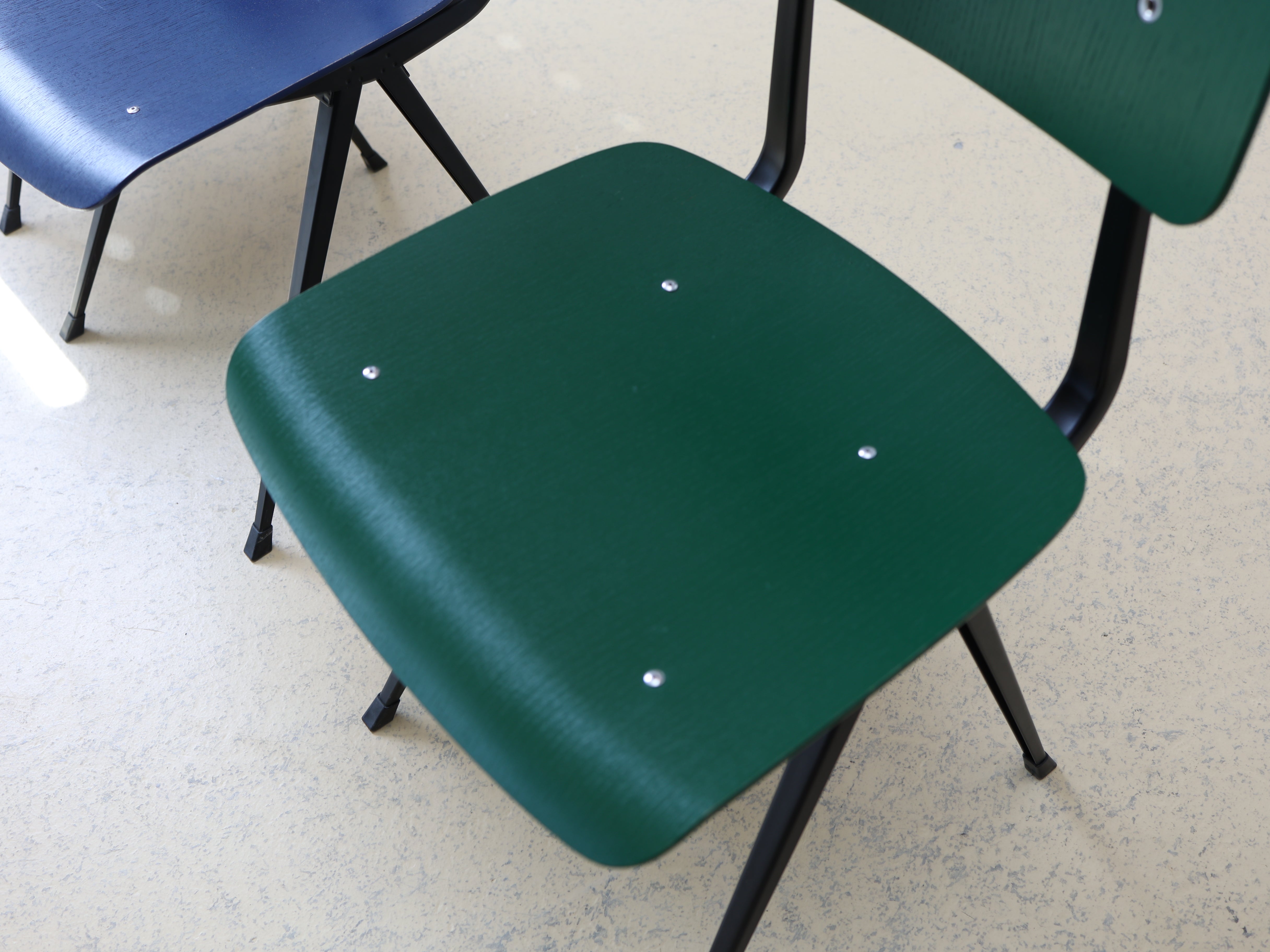 HAY Stuhl von Rietveld & Kramer Blau & Grün 4