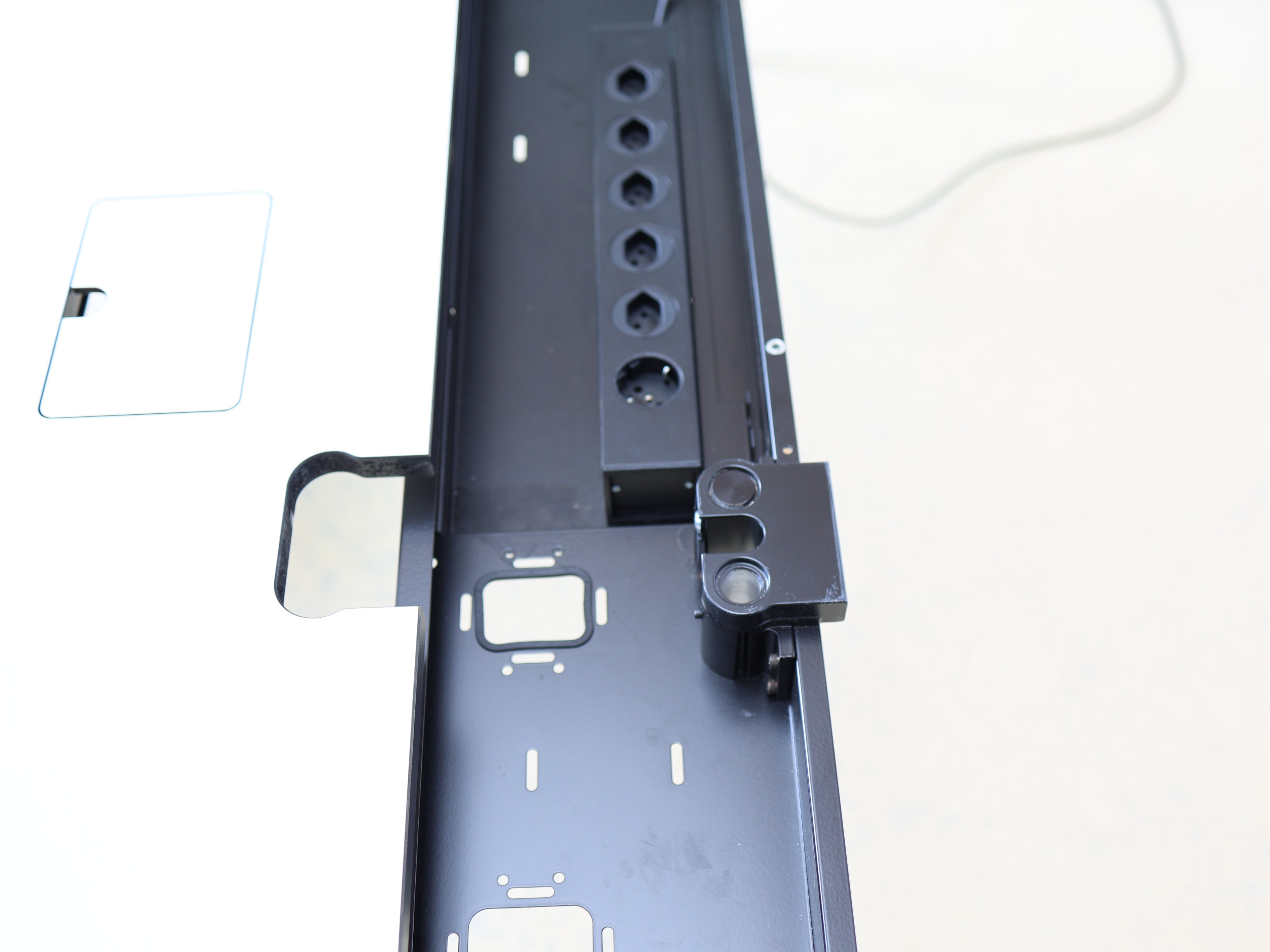 USM Haller Schreibtische Advanced- Weiss 175cm