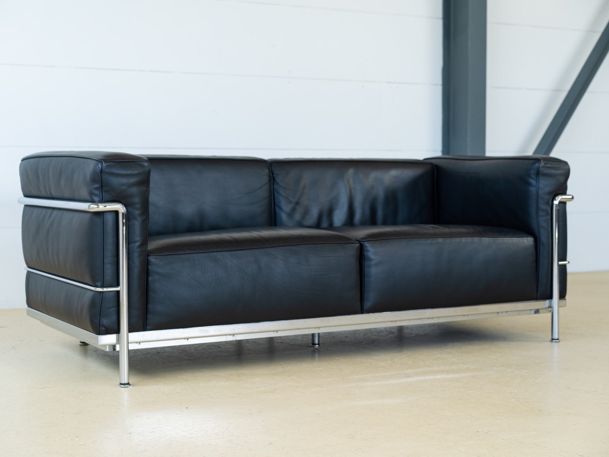 Le Corbusier LC3 Sofa von Cassina