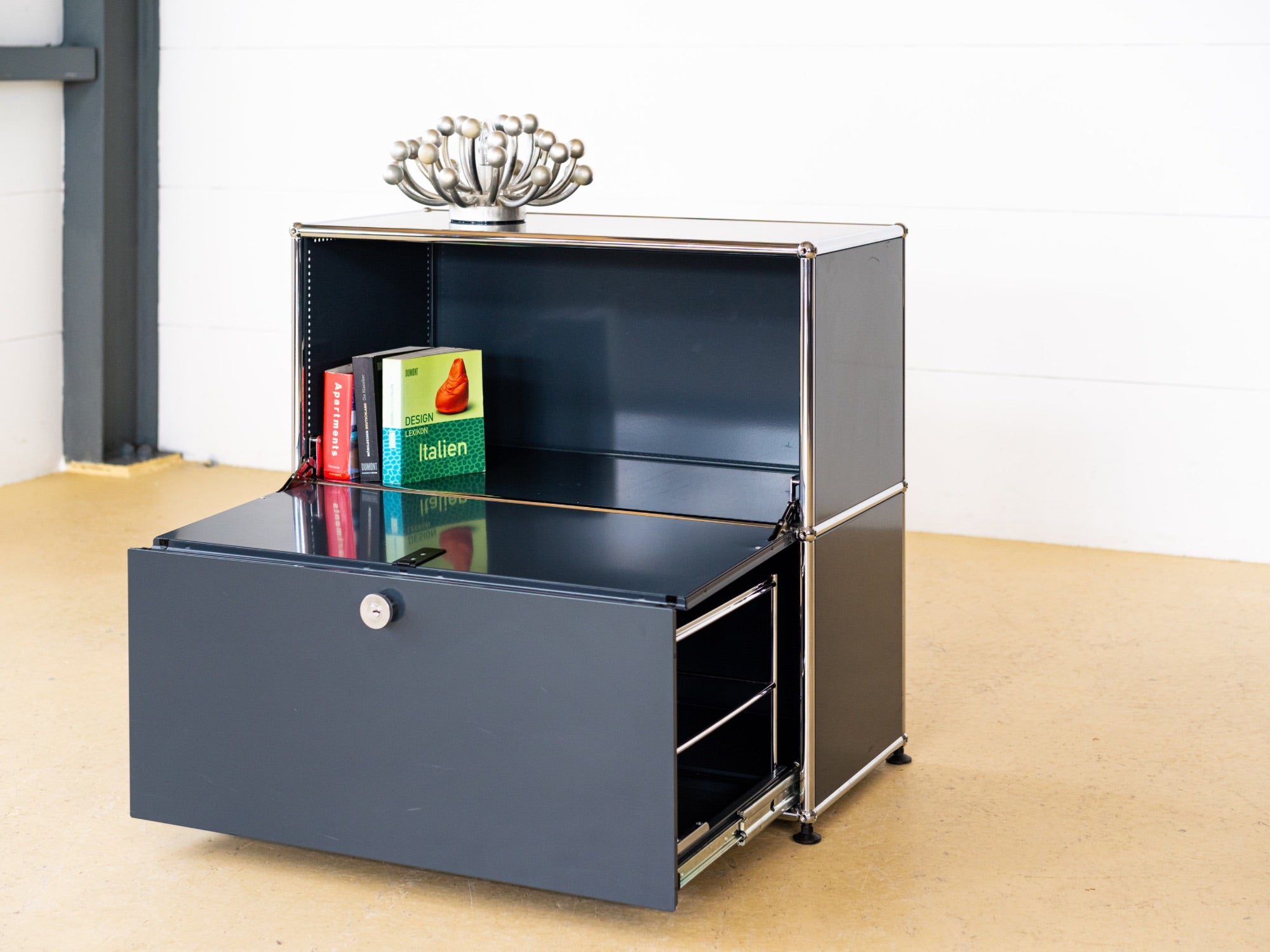 USM Haller Sideboard Anthrazitgrau 4
