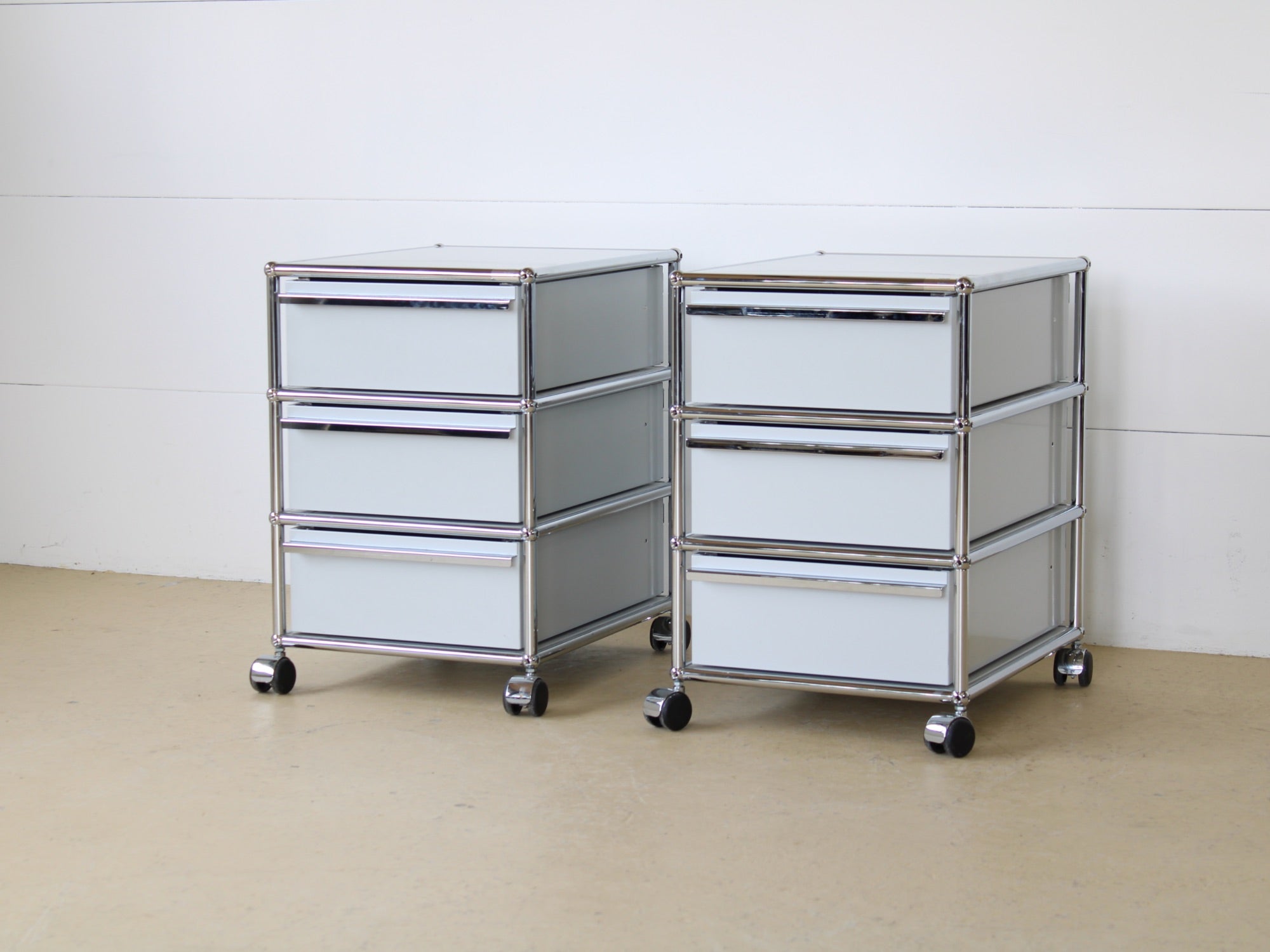 USM Rollkorpus in Lichtgrau