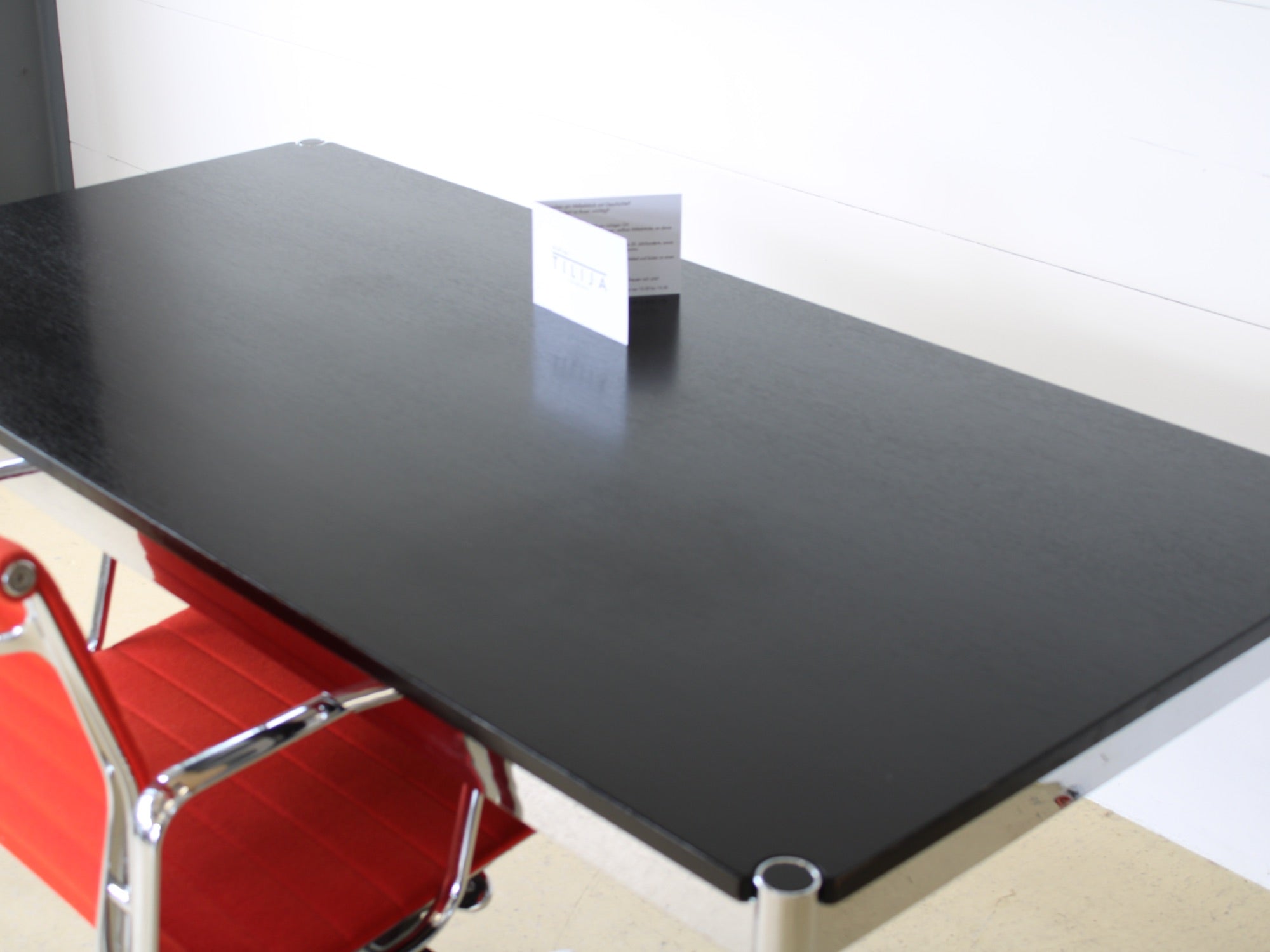 USM Tisch Schwarz (150x75)