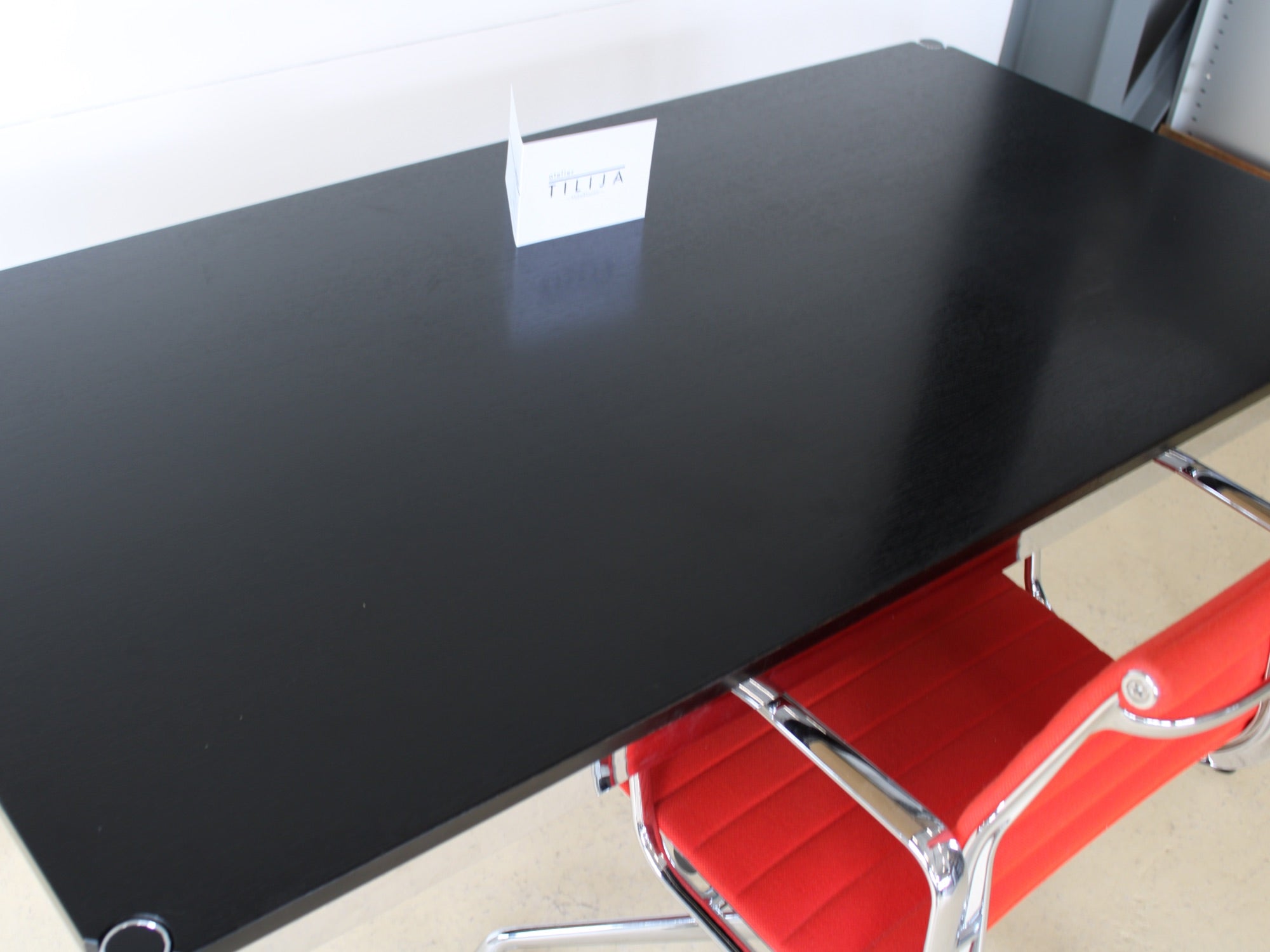 USM Tisch Schwarz (150x75)