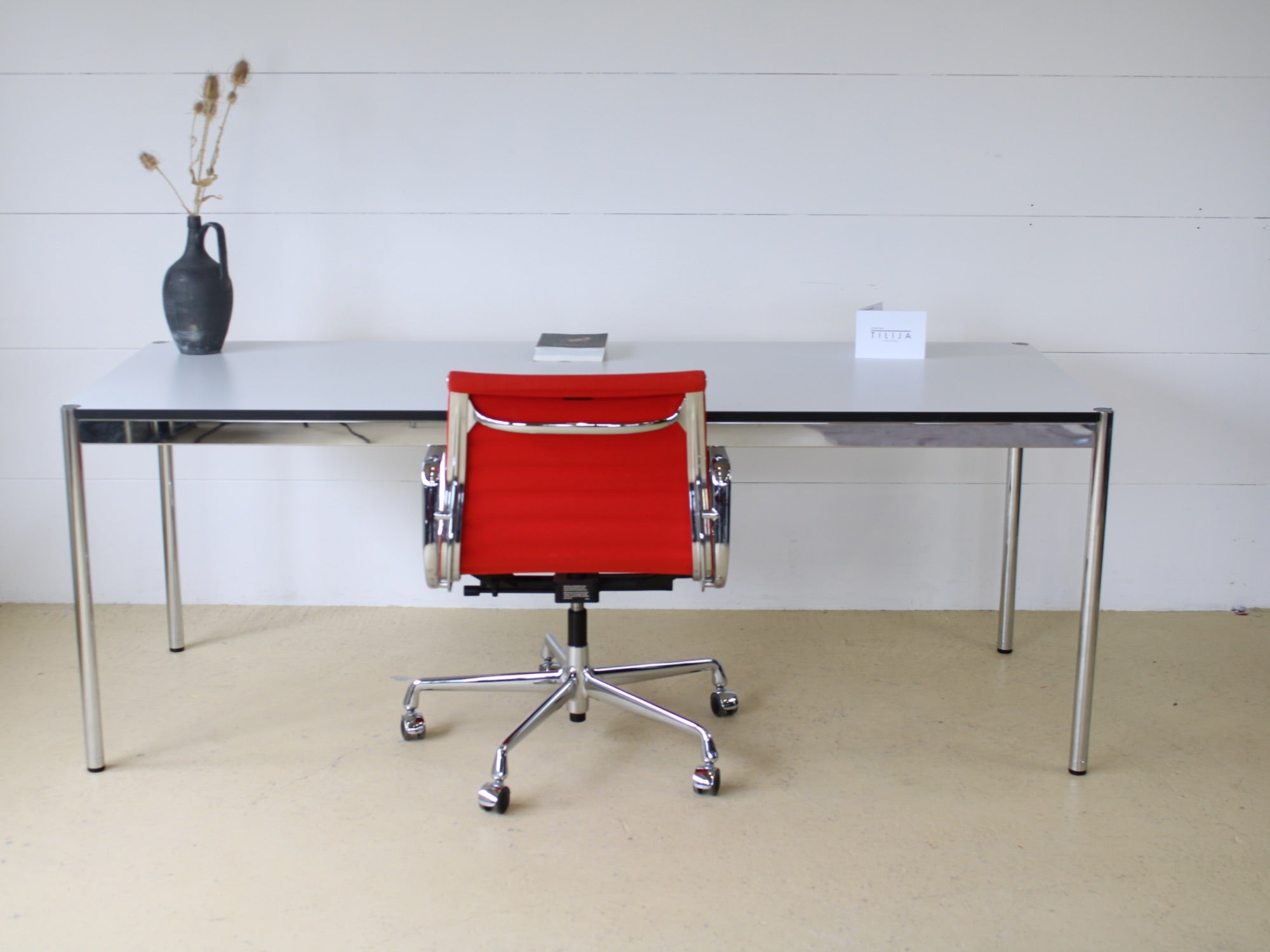 USM Haller Tisch in weiss (2mx1m)