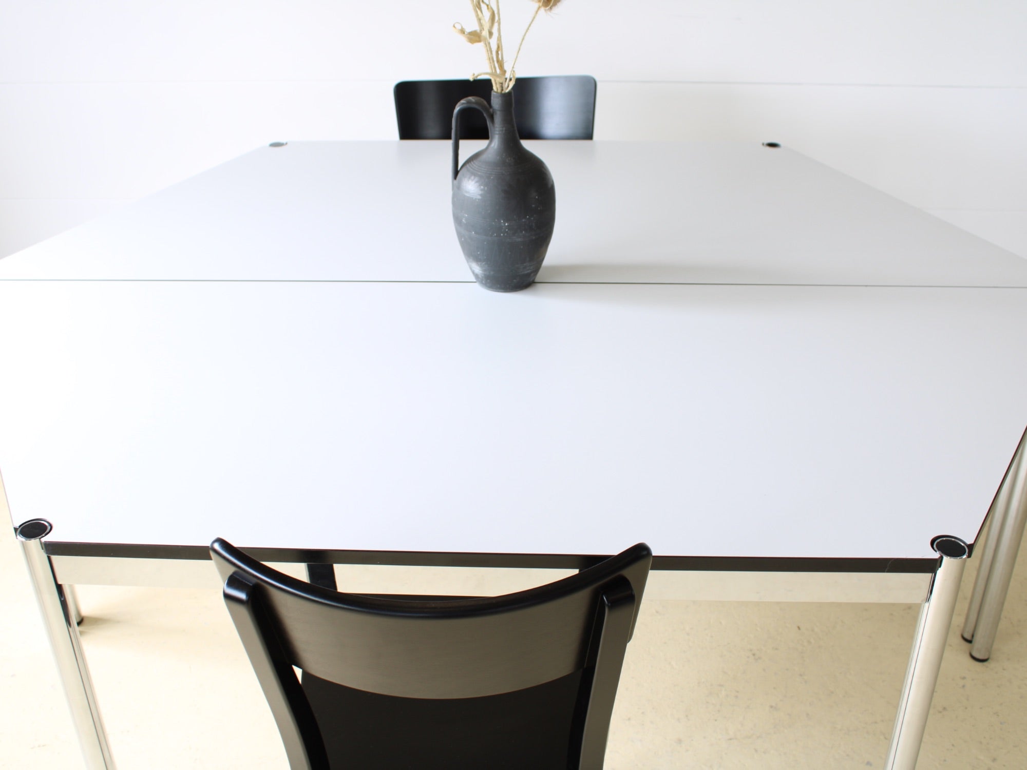 USM Haller Trapeztische
