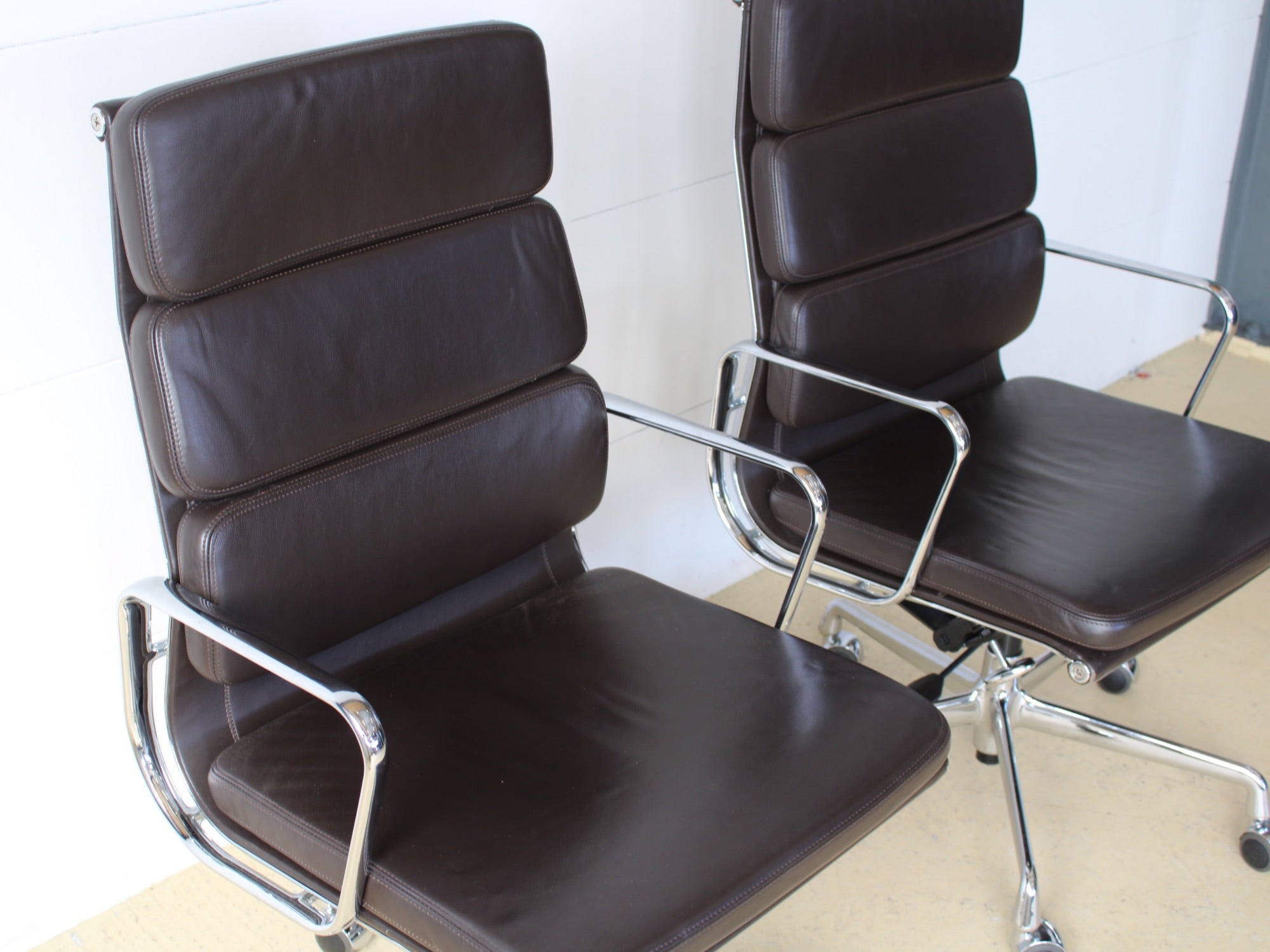 Vitra Eames Soft Pad Stuhl, EA 219