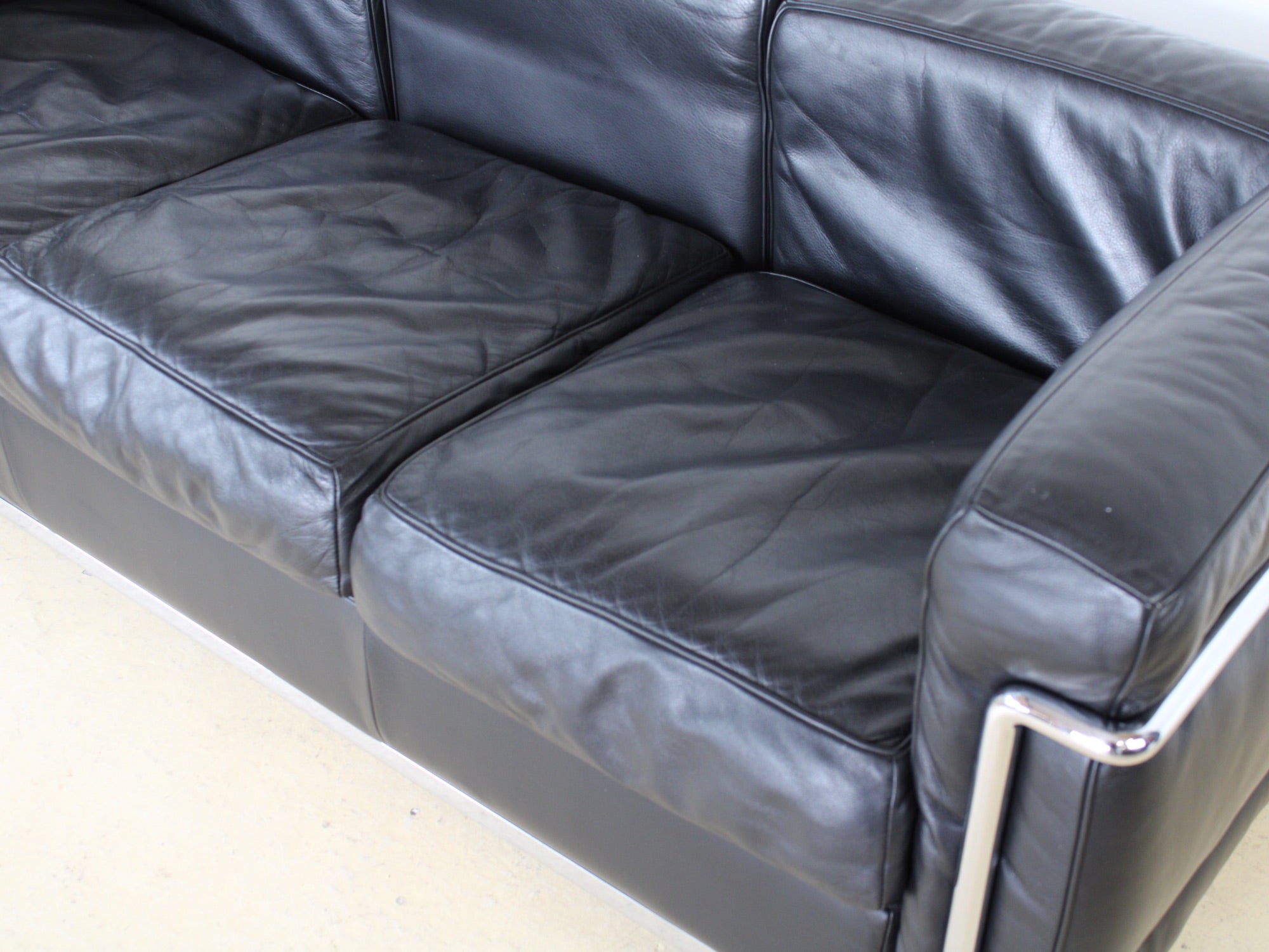 Le Corbusier Sofa von Cassina LC2