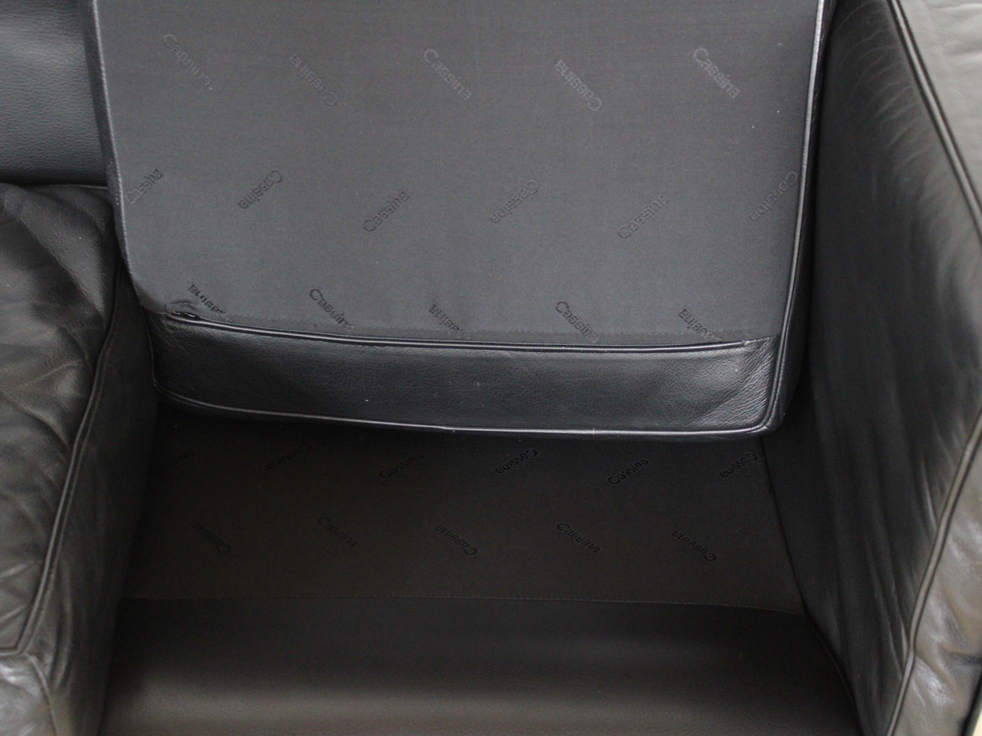 Le Corbusier Sofa von Cassina LC2