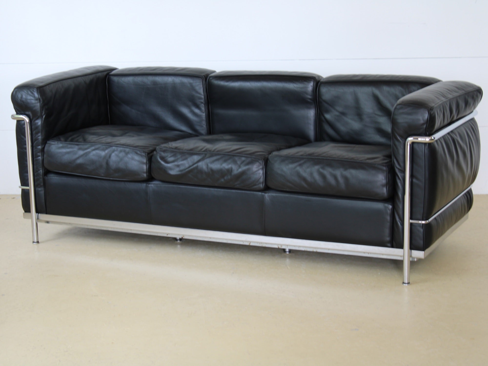 Le Corbusier Sofa von Cassina LC2