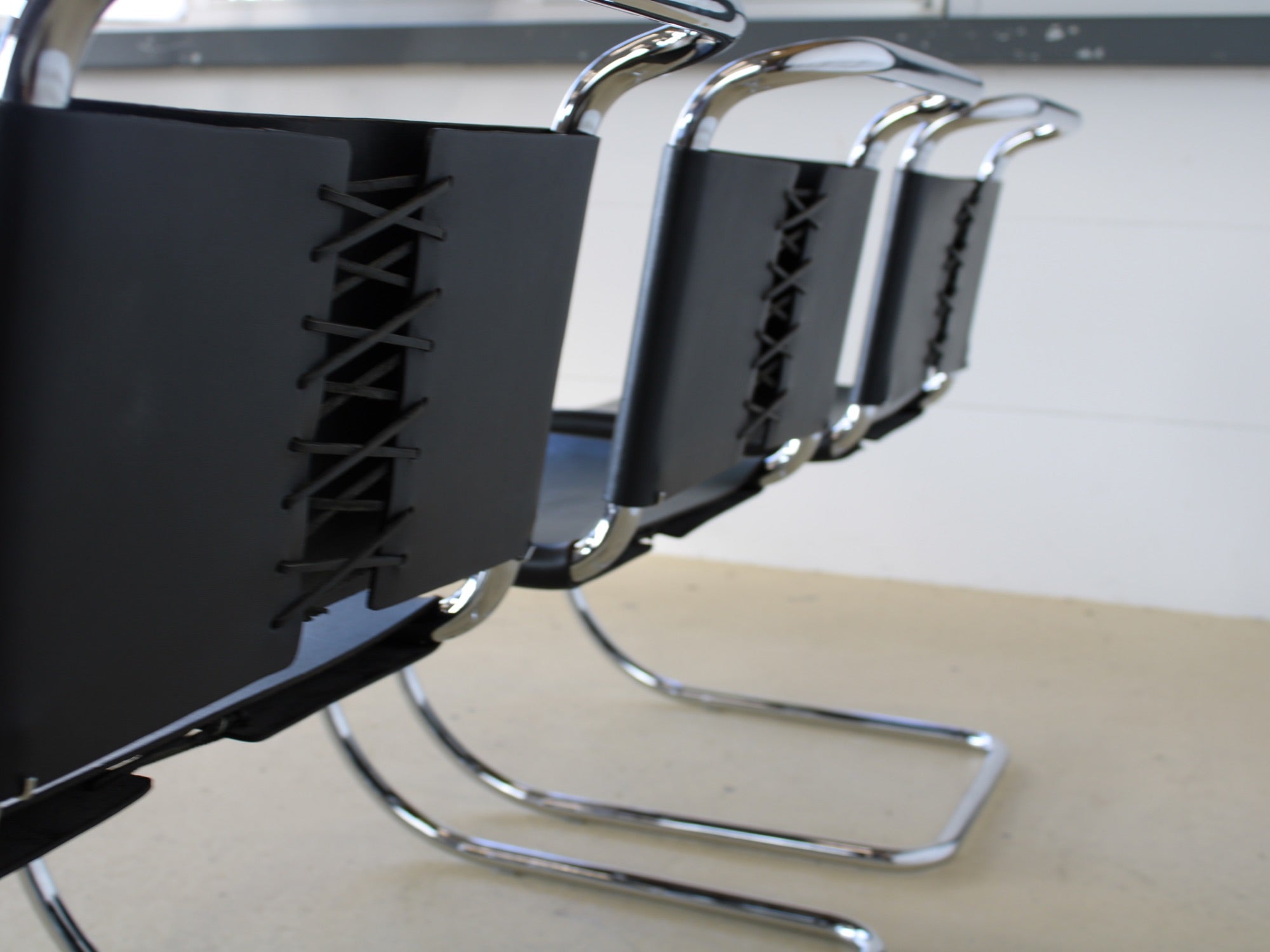 Mies van der Rohe Stühle von Knoll