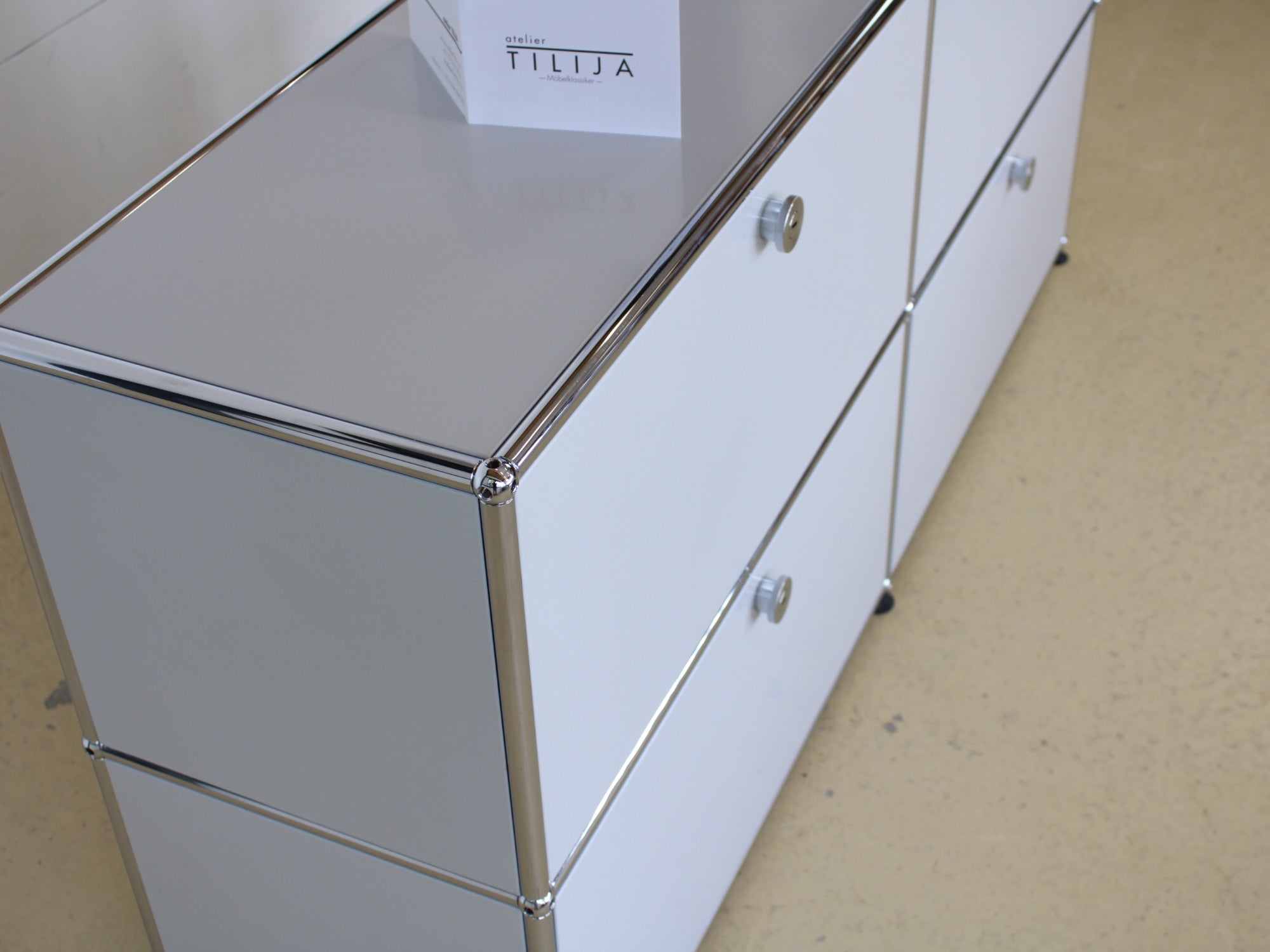 USM Haller Sideboard in Lichtgrau, Umbau möglich!
