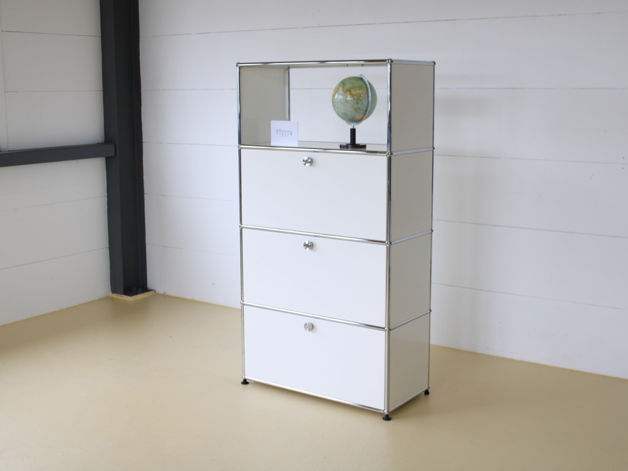 USM Highboard in Reinweiss