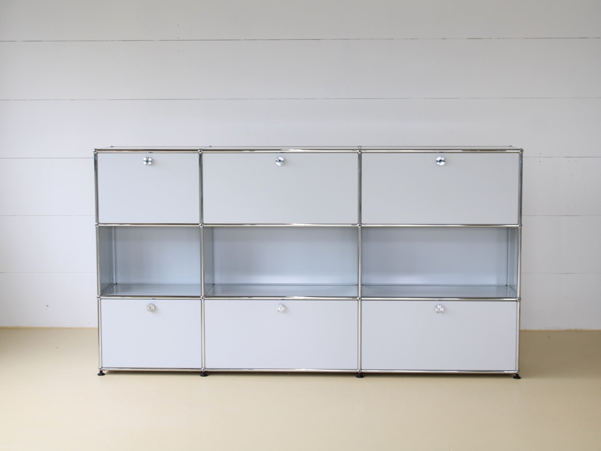 USM Haller Sideboard in Lichtgrau