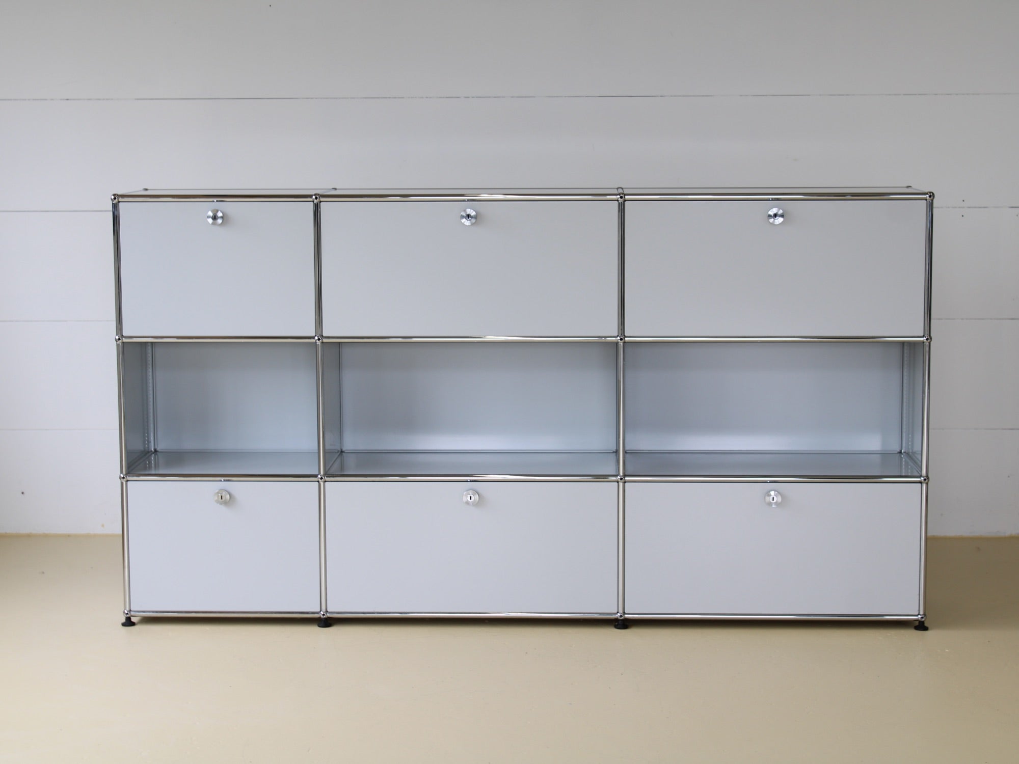 USM Haller Sideboard in Lichtgrau