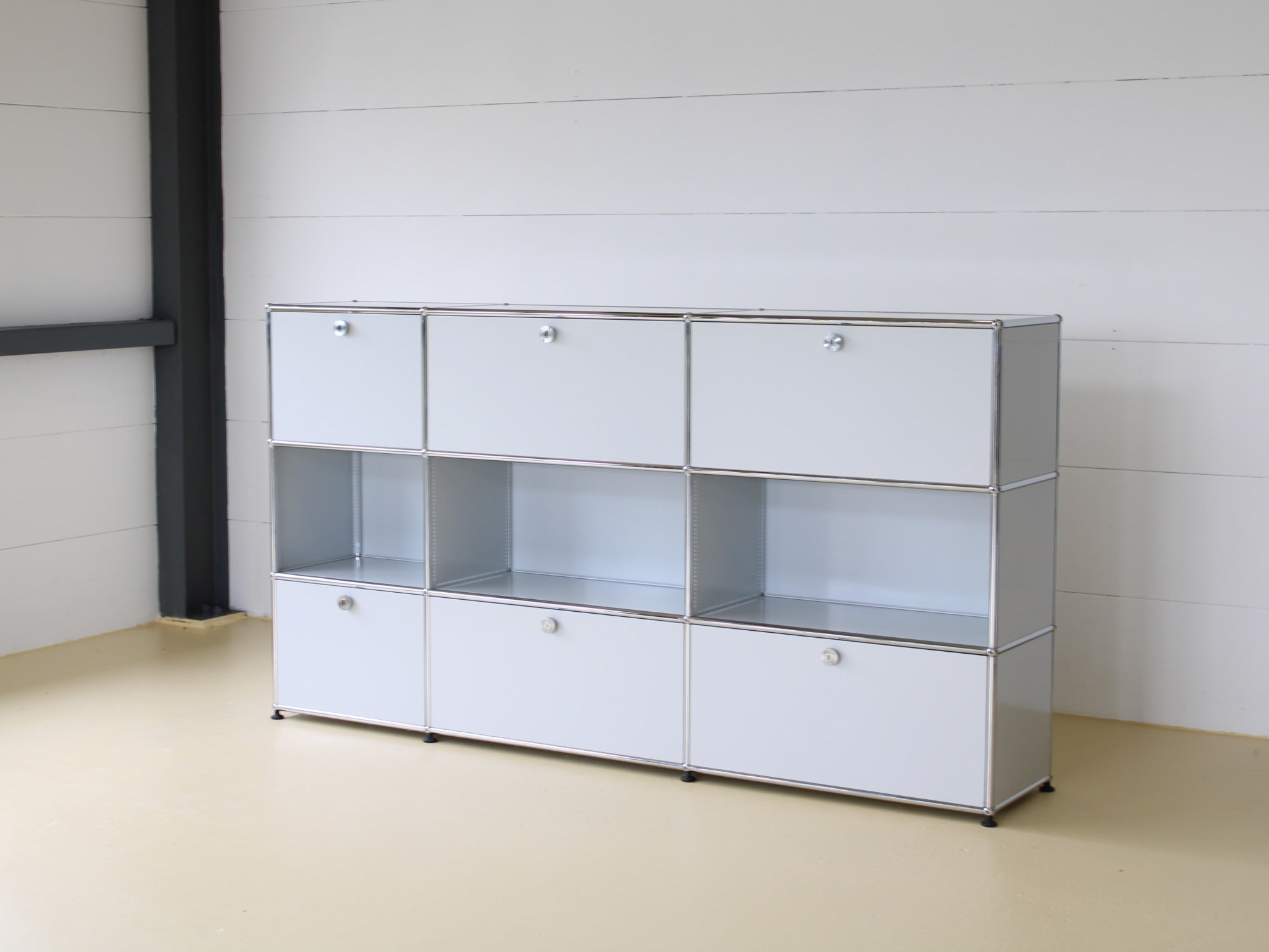USM Haller Sideboard in Lichtgrau