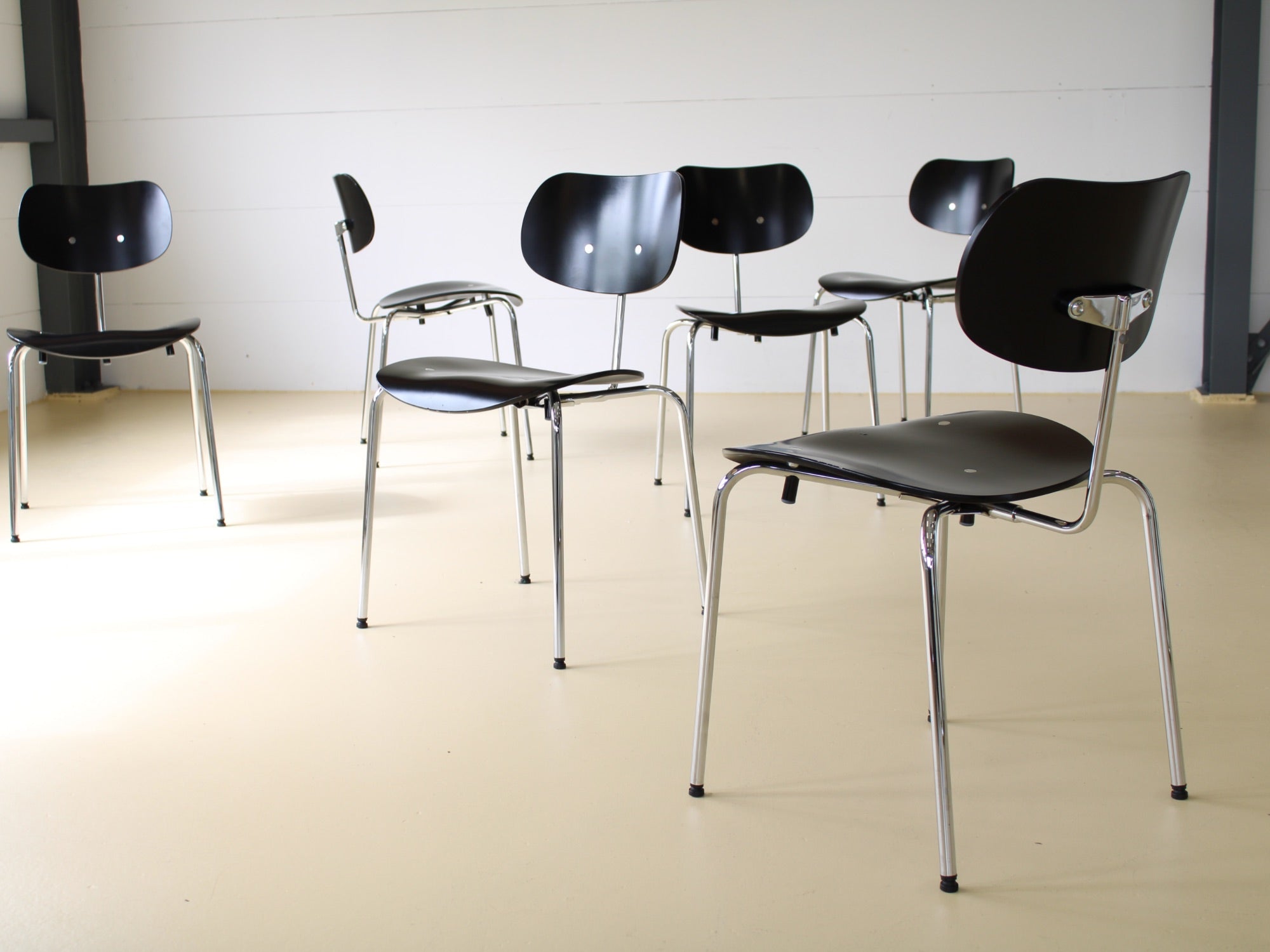 20 Egon Eiermann Stühle von Wilde & Spieth
