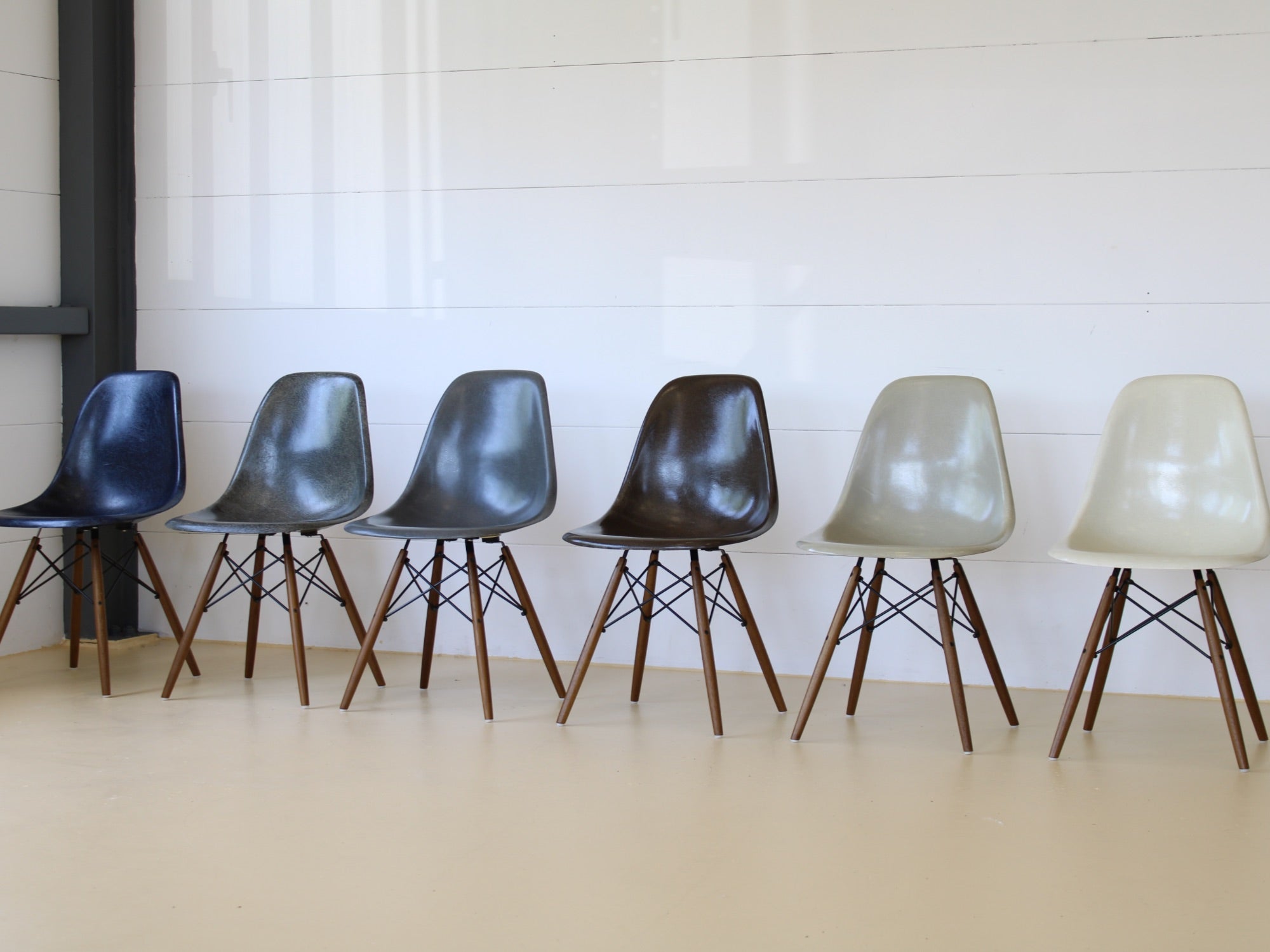 Eames Fiberglas Stühle von Hermann Miller