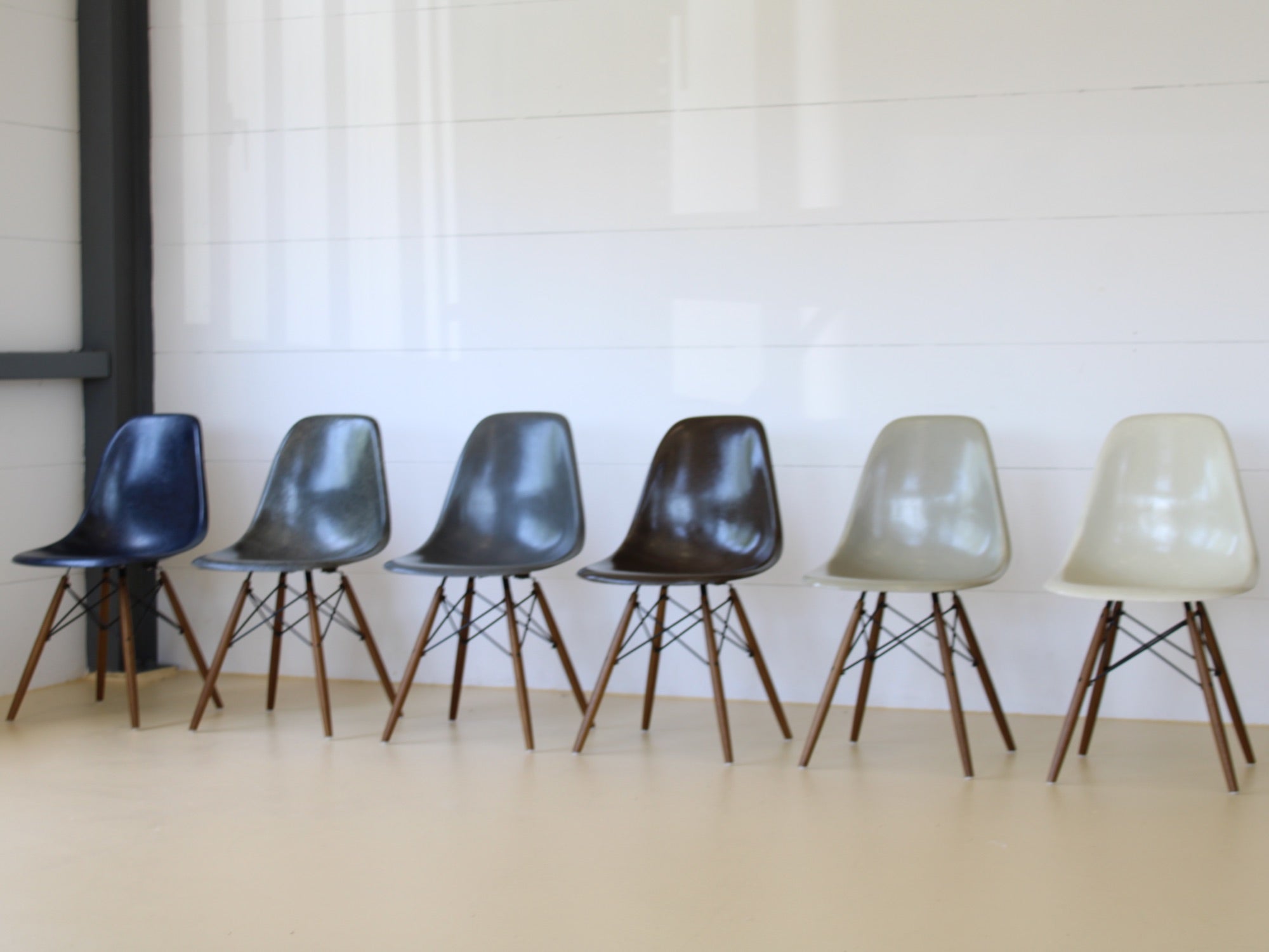 Eames Fiberglas Stühle von Hermann Miller