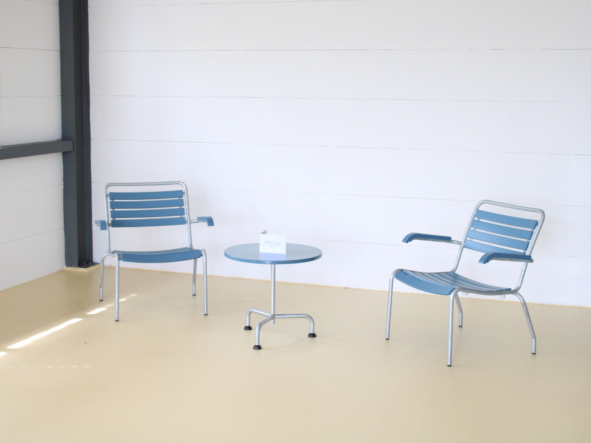 Atelier ALINEA Beistelltisch Ø55cm Blaugrau 1
