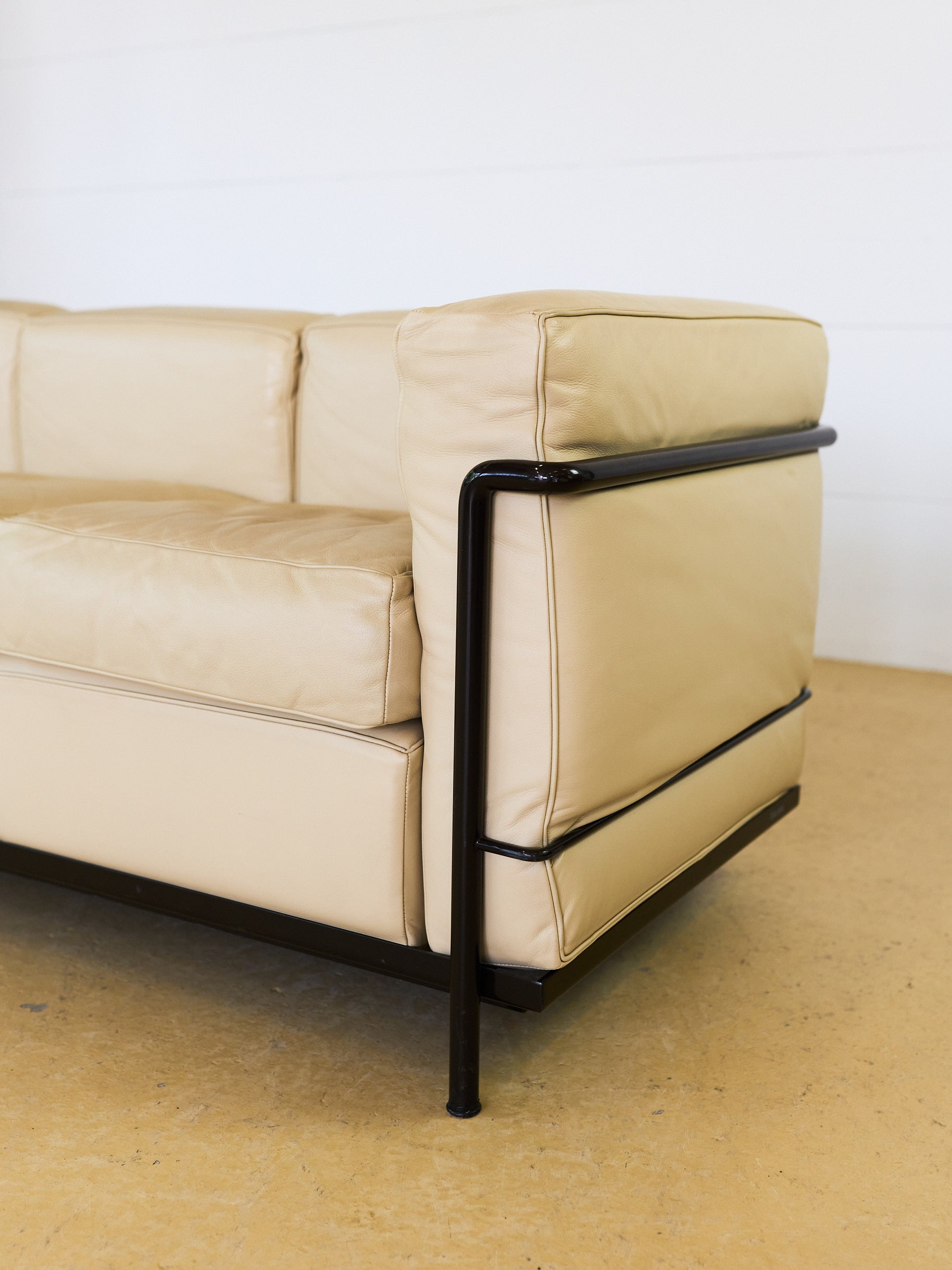 Le Corbusier Sofa von Cassina LC2
