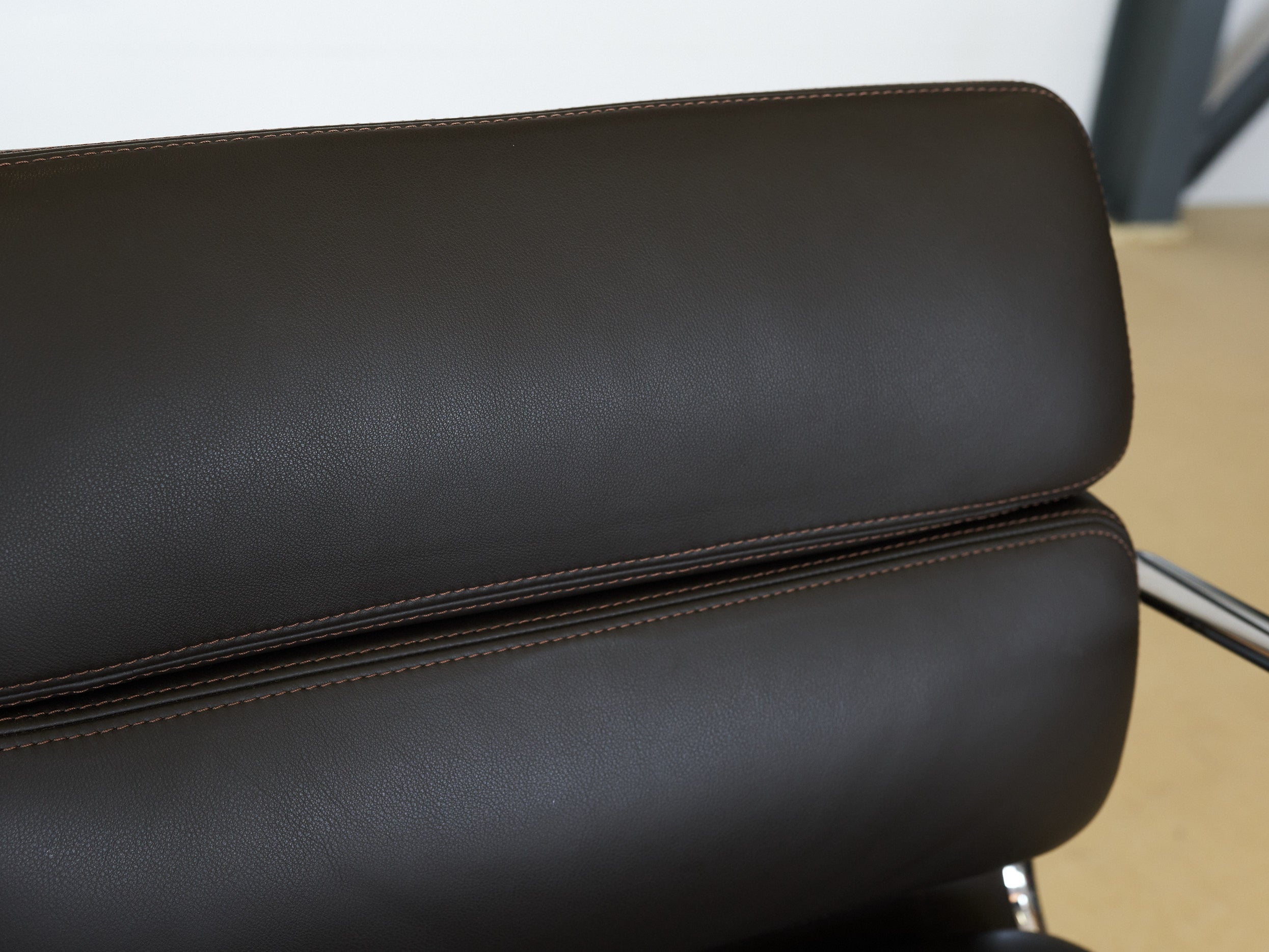 Vitra Eames Soft Pad Stuhl, EA 208