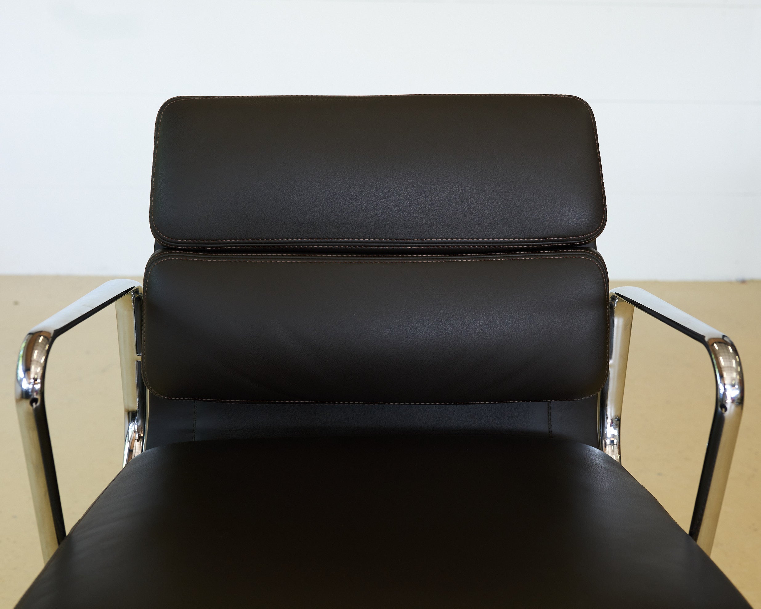Vitra Eames Soft Pad Stuhl, EA 208