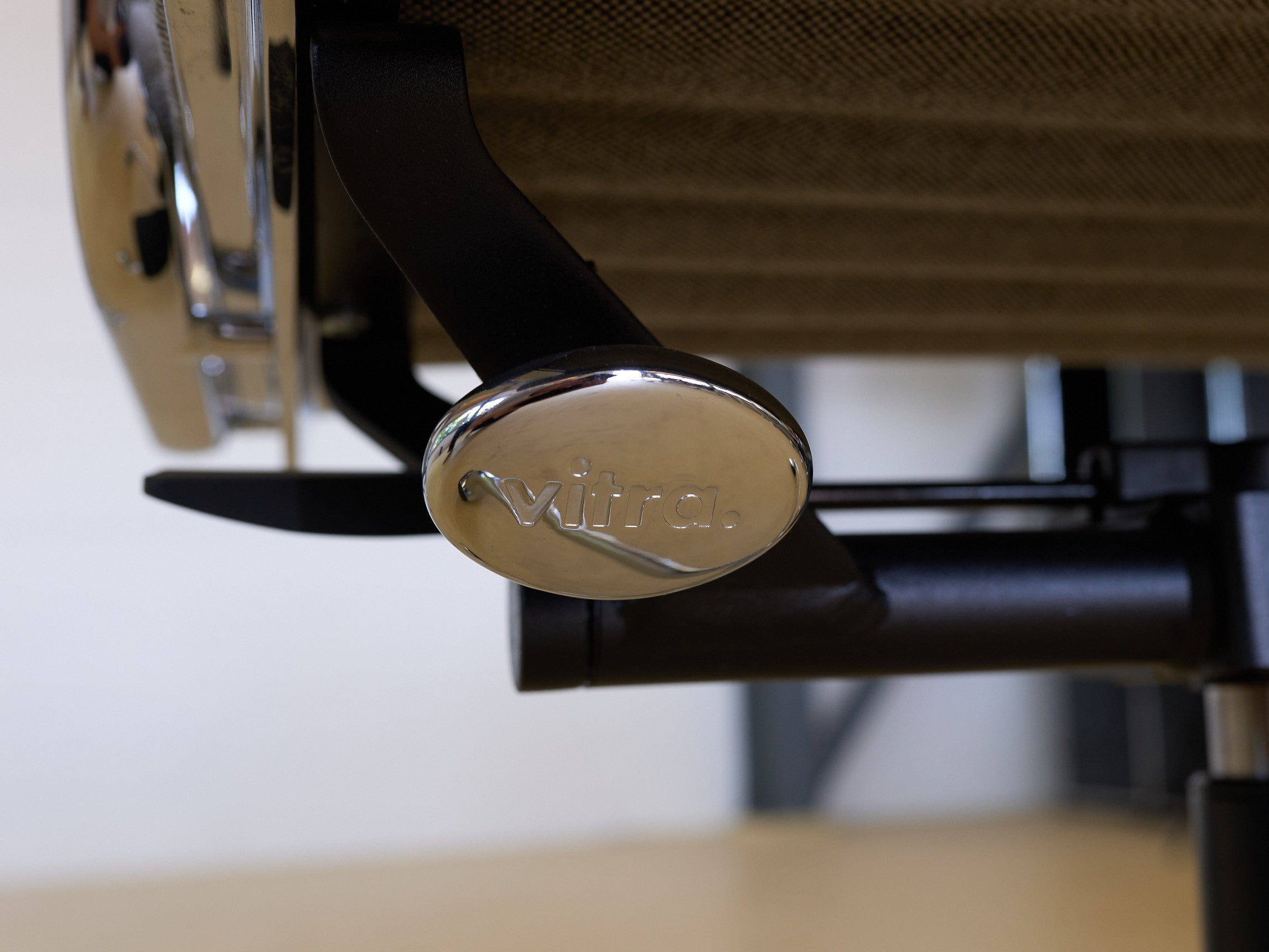 Vitra Eames Bürostühle EA 117