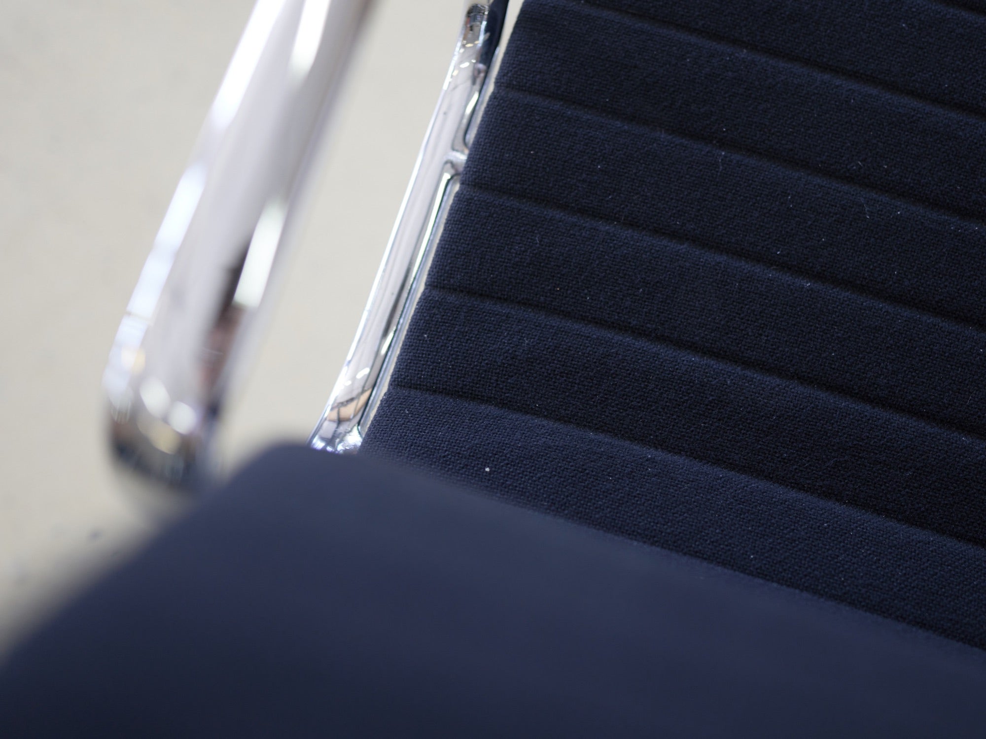 Vitra Eames Stühle EA 108
