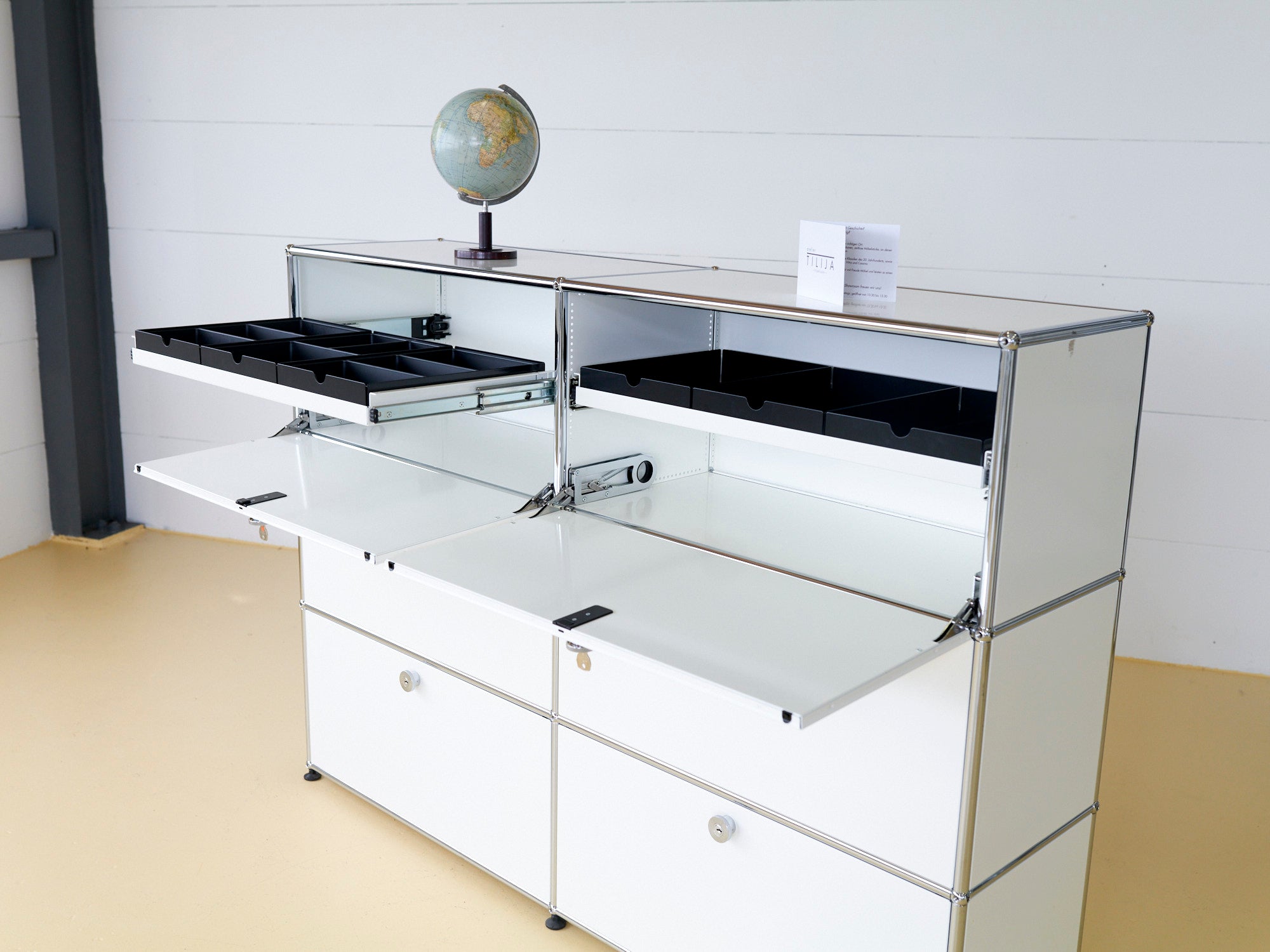 USM Sideboard in Reinweiss