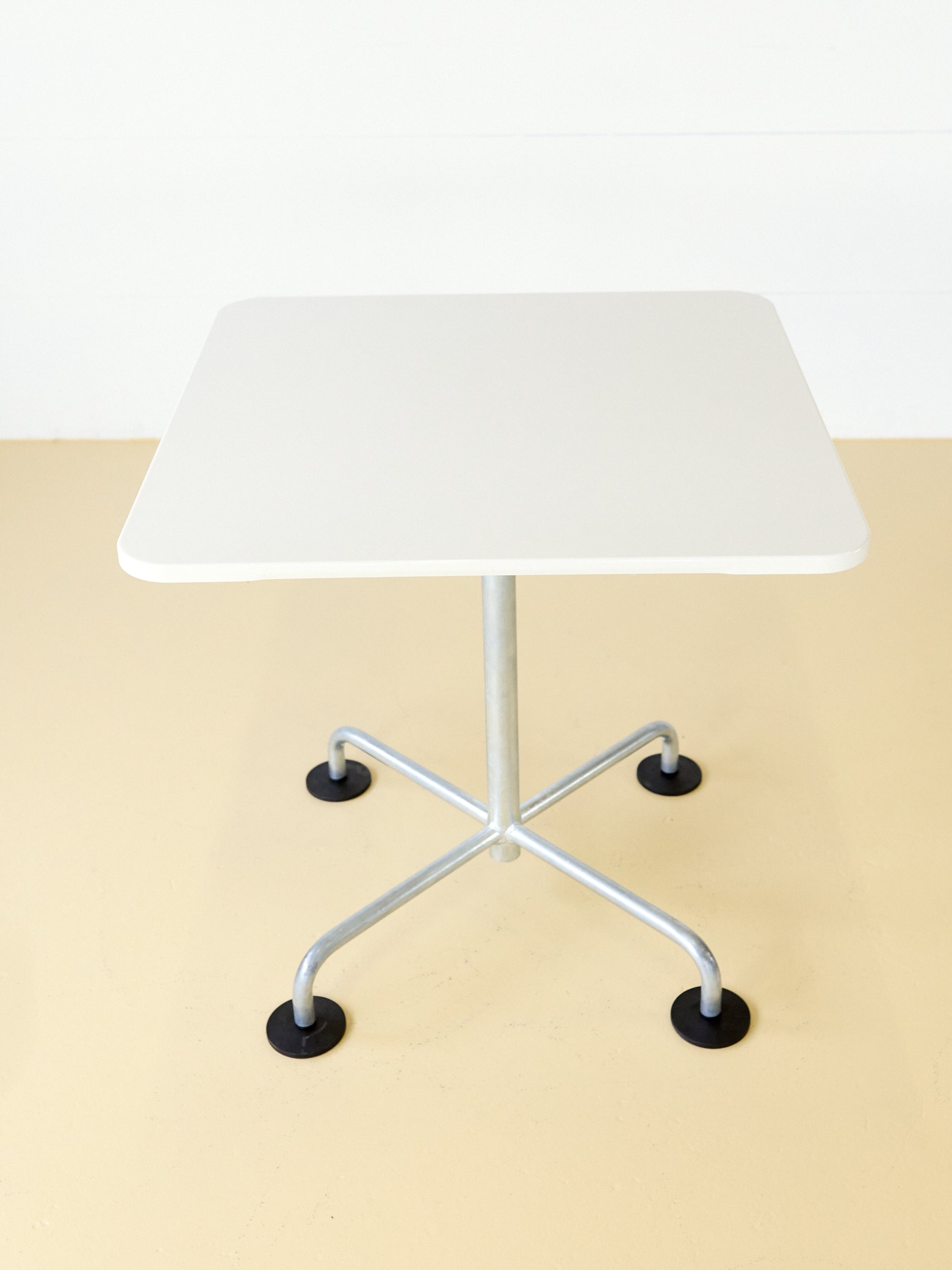 Klassischer atelier ALINEA Gartentisch - Reinweiss