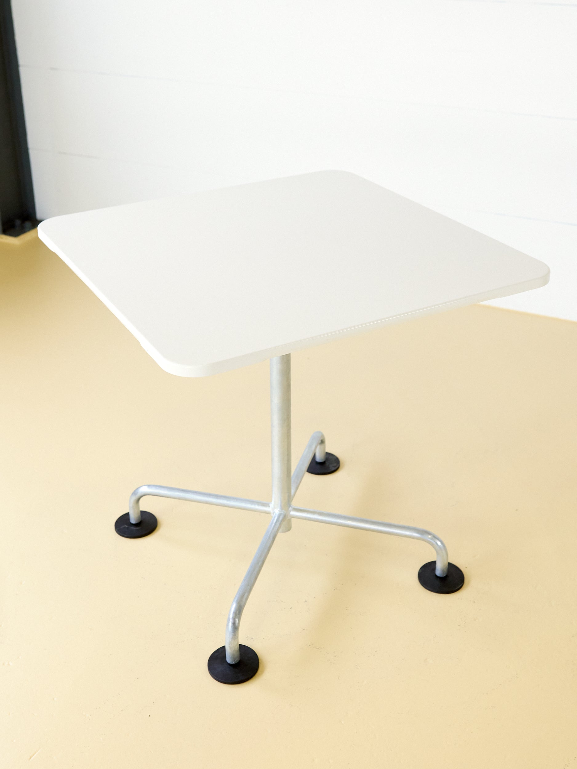 Klassischer atelier ALINEA Gartentisch - Reinweiss