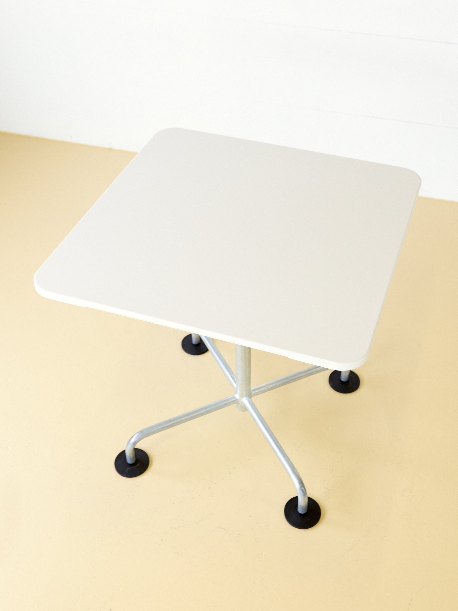 Klassischer atelier ALINEA Gartentisch - Reinweiss