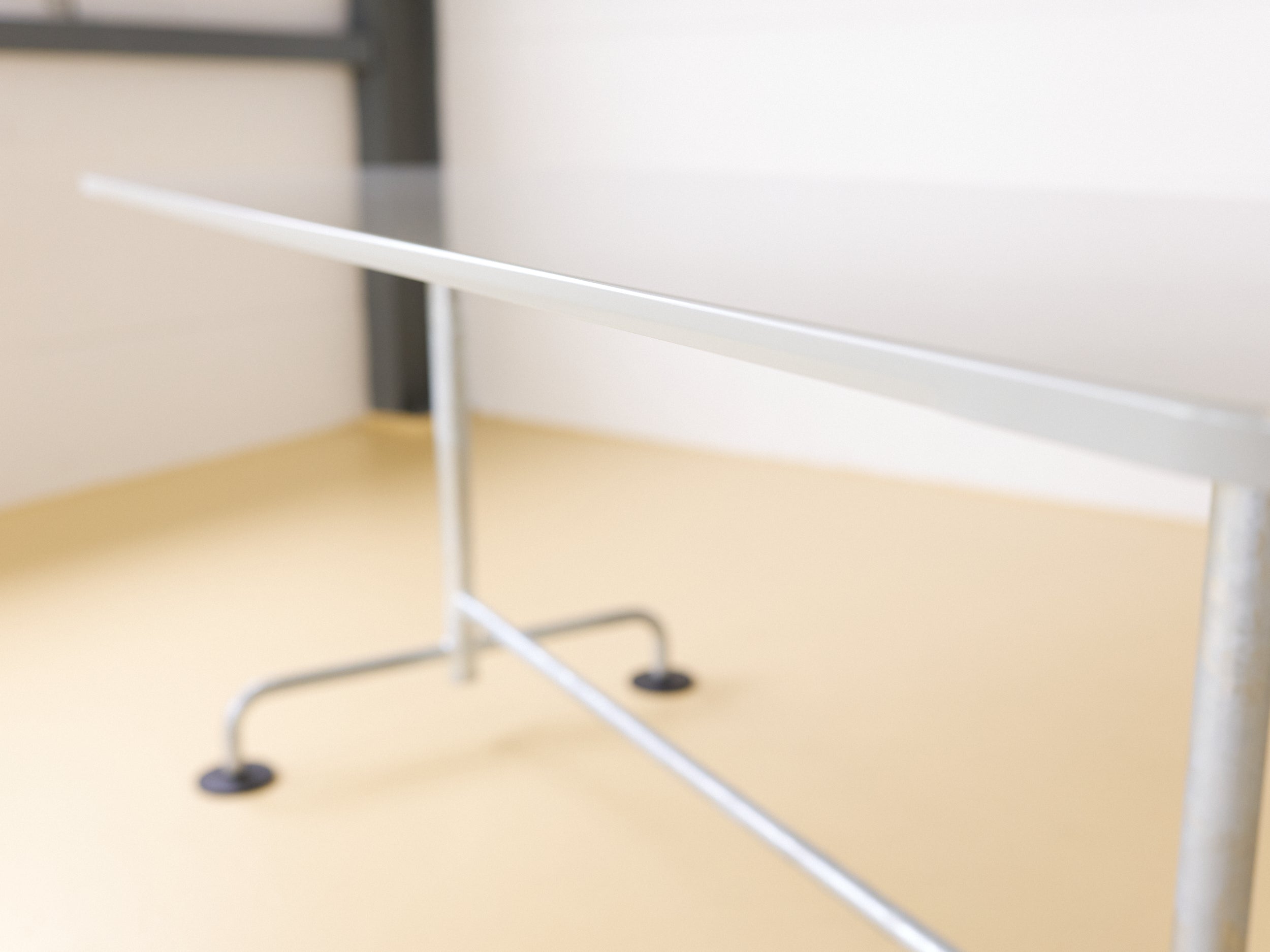 Klassischer atelier ALINEA Gartentisch Achatgrau