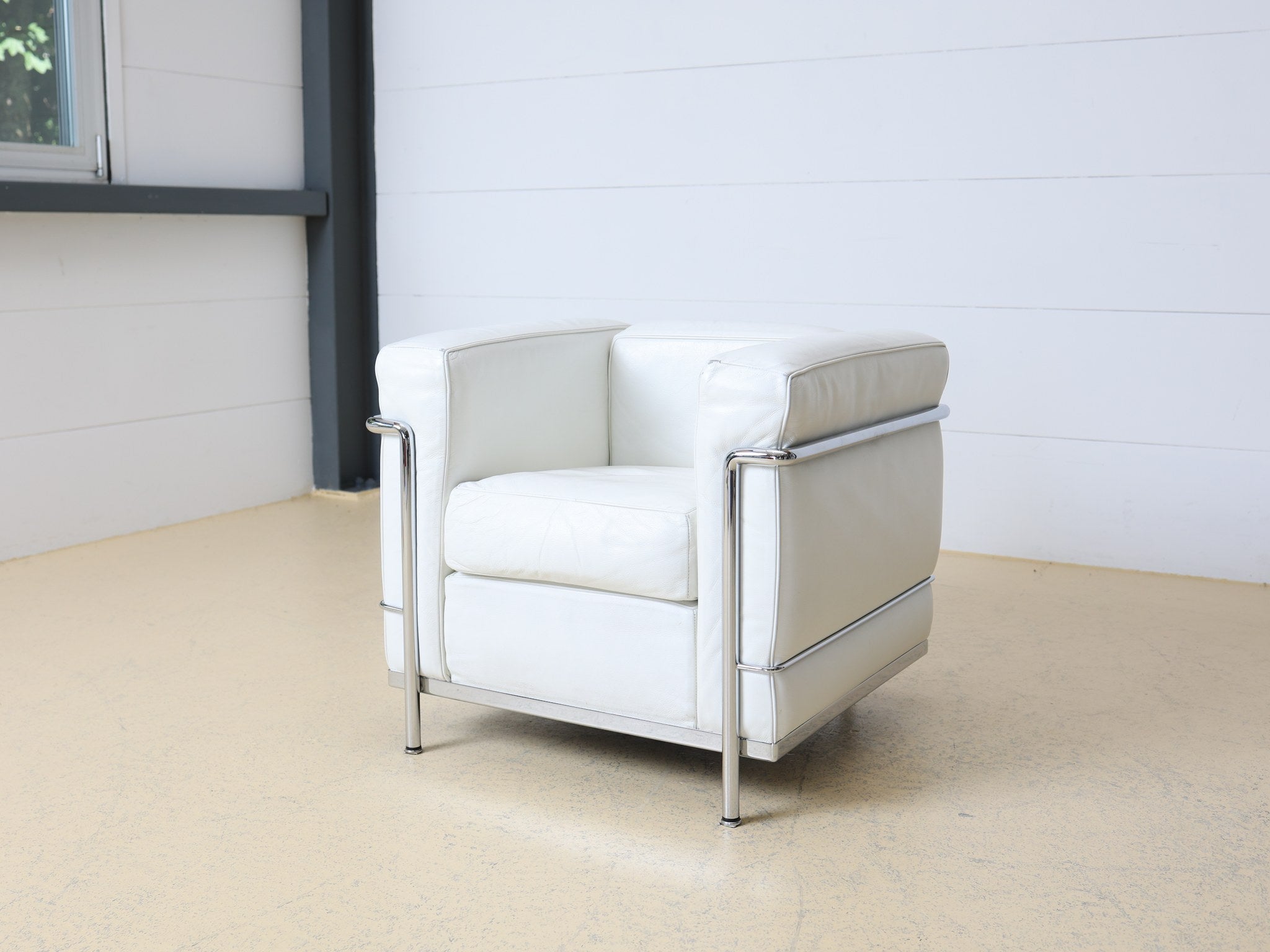 Cassina Branding auf LC2 Sessel Polsterunterseite