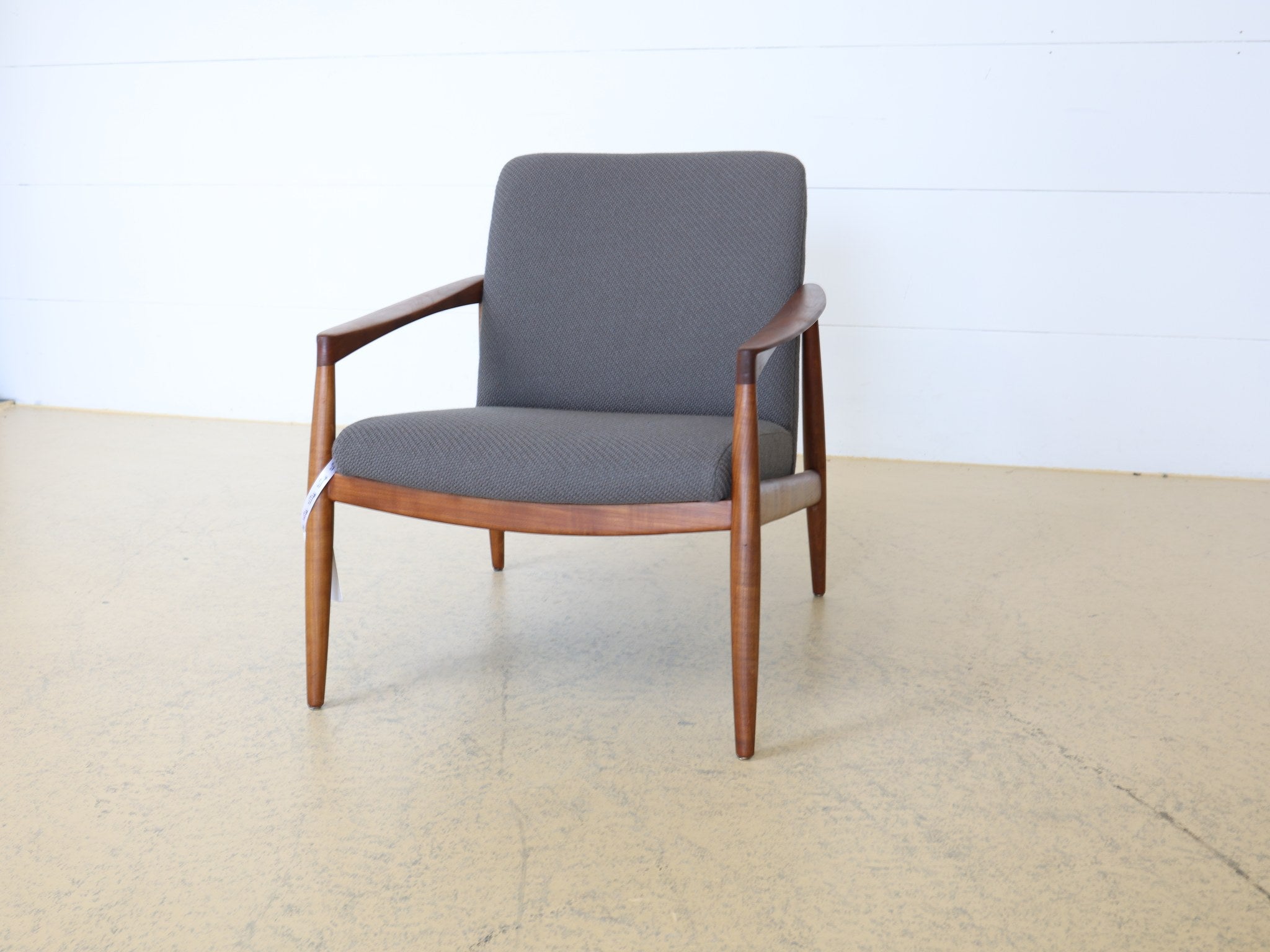 Sessel Danish Modern Textilpolsterung Sitzfläche Nahaufnahme